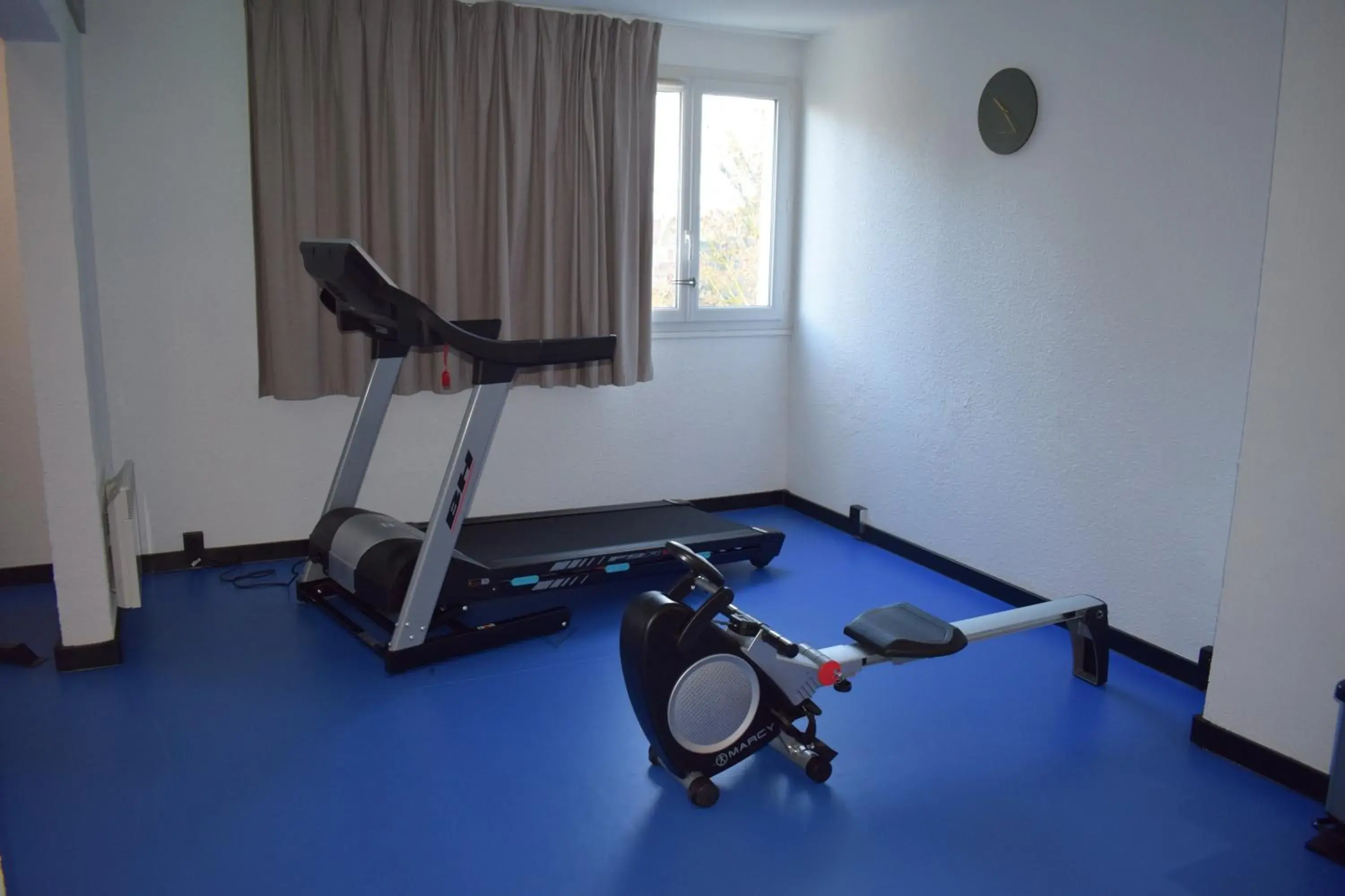 Fitness centre/facilities in ibis Chartres Ouest Luce Fitness centre/facilities in ibis Chartres Ouest Luce