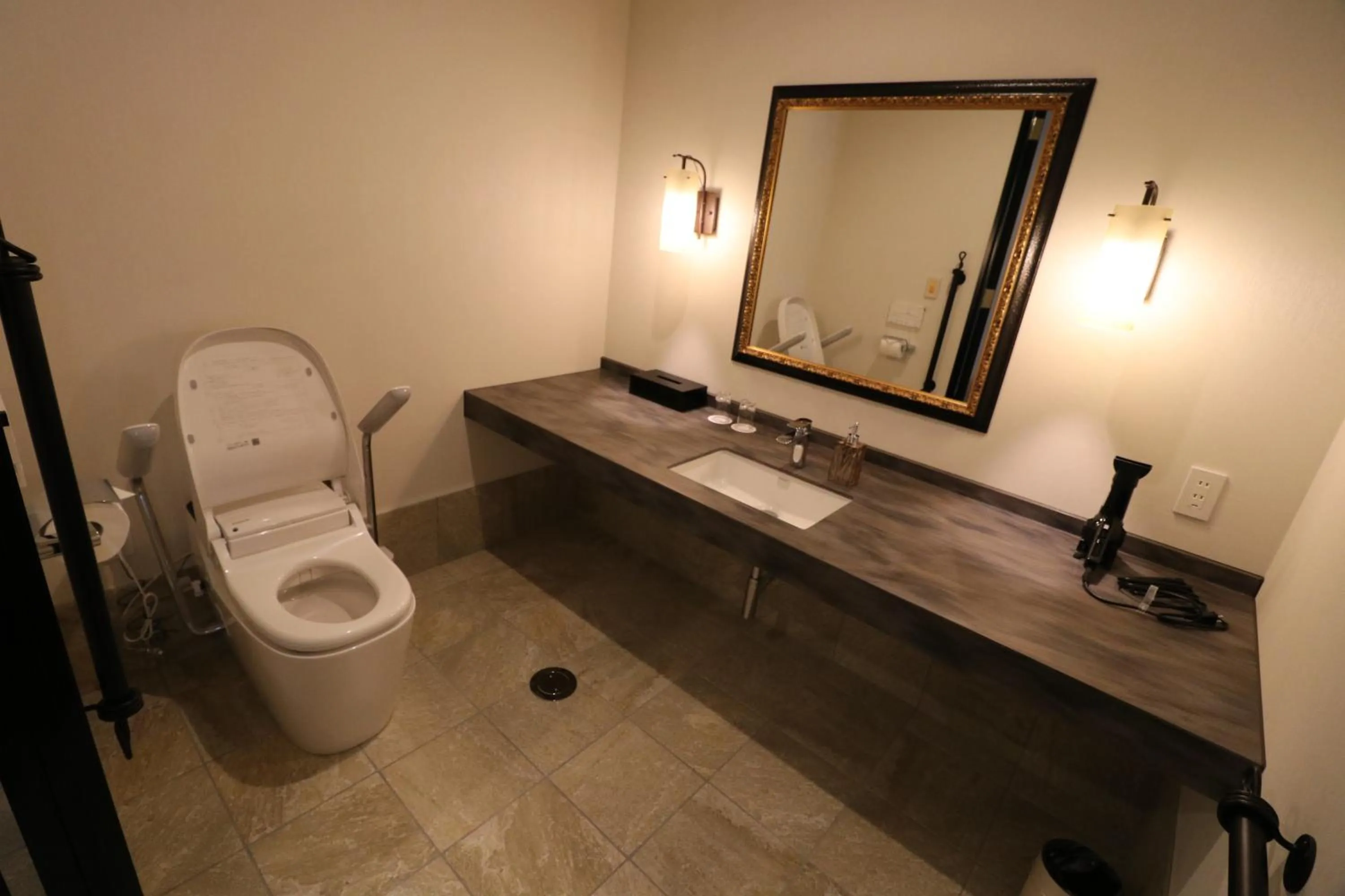 Toilet in Yado Hanasaku