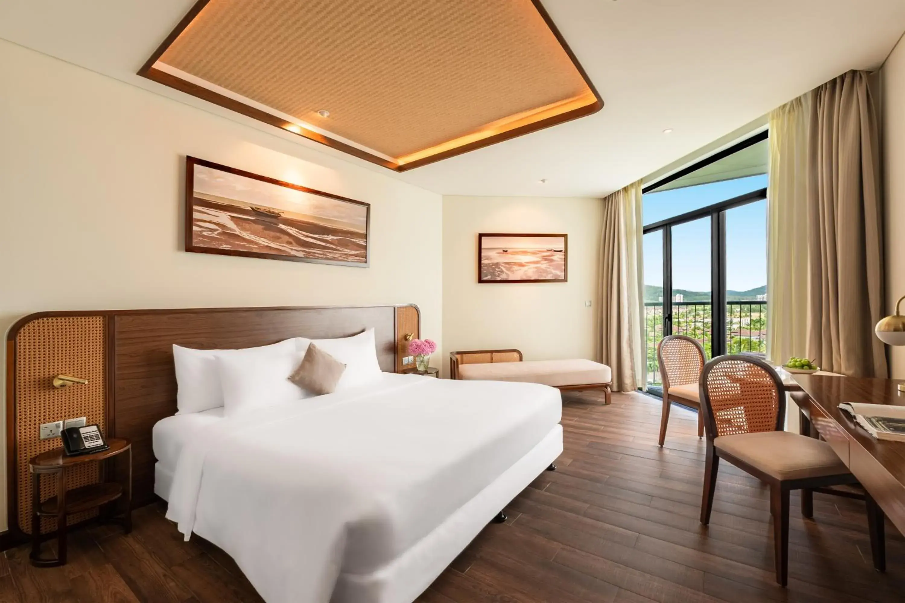Premier Deluxe King Partial Sea view in Best Western Premier Sonasea Phu Quoc Premier Deluxe King Partial Sea view in Best Western Premier Sonasea Phu Quoc