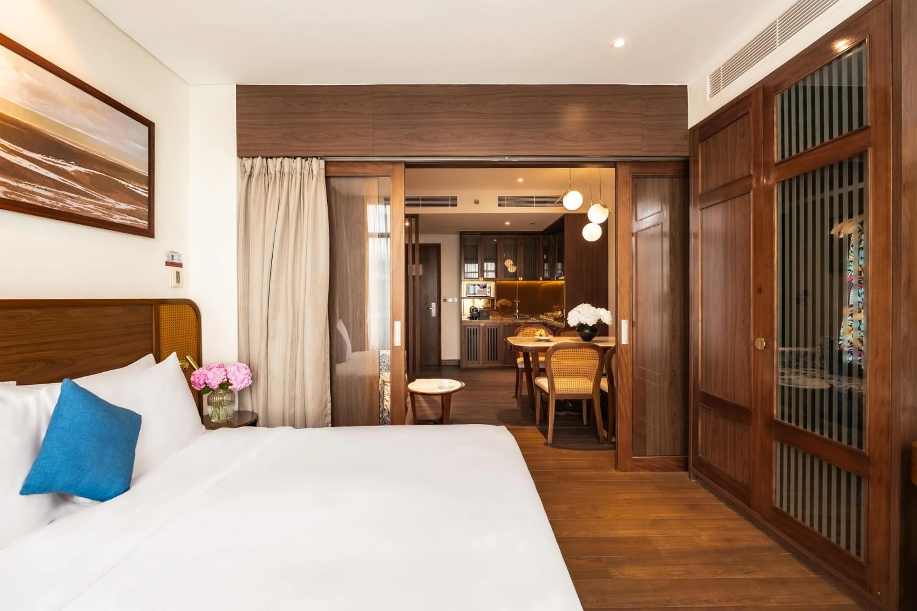 Bed in Best Western Premier Sonasea Phu Quoc