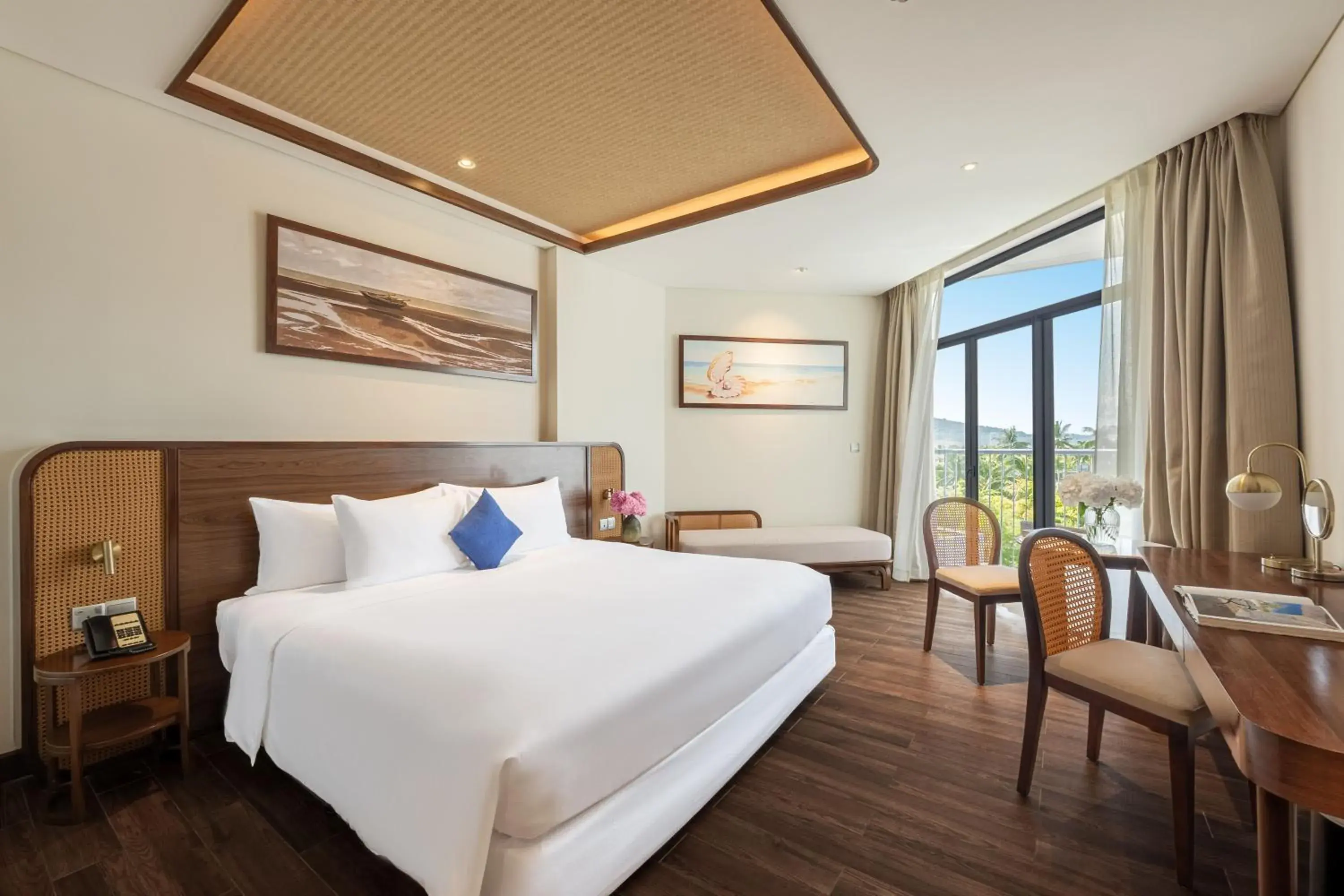 Deluxe King Room in Best Western Premier Sonasea Phu Quoc Deluxe King Room in Best Western Premier Sonasea Phu Quoc