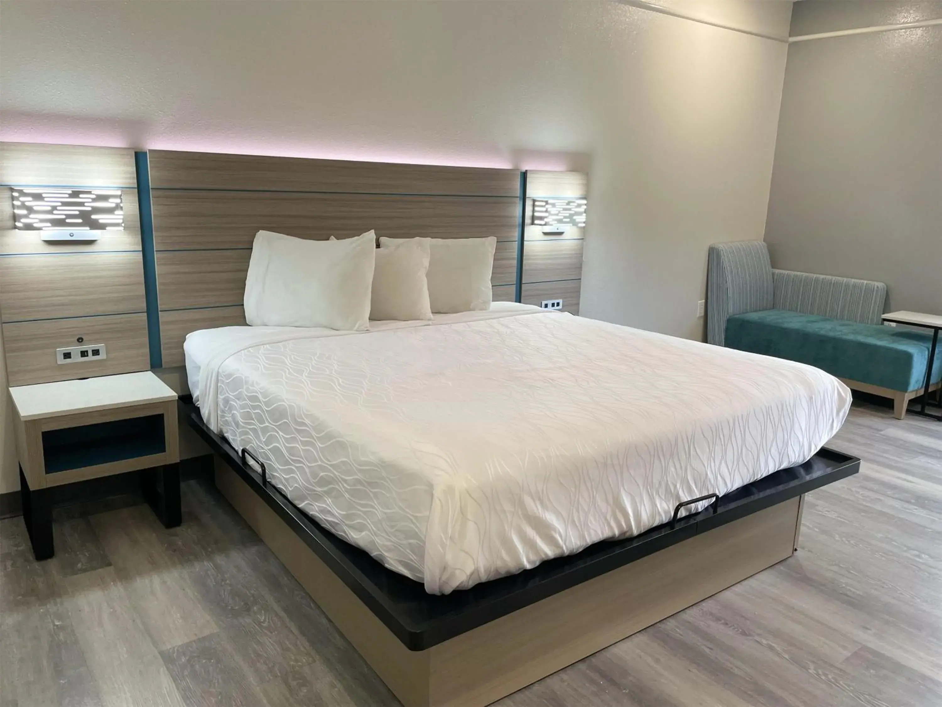 King Room - Disability Access - Non-Smoking in Sonesta Essential Hotel Houston-I-45 Spring King Room - Disability Access - Non-Smoking in Sonesta Essential Hotel Houston-I-45 Spring