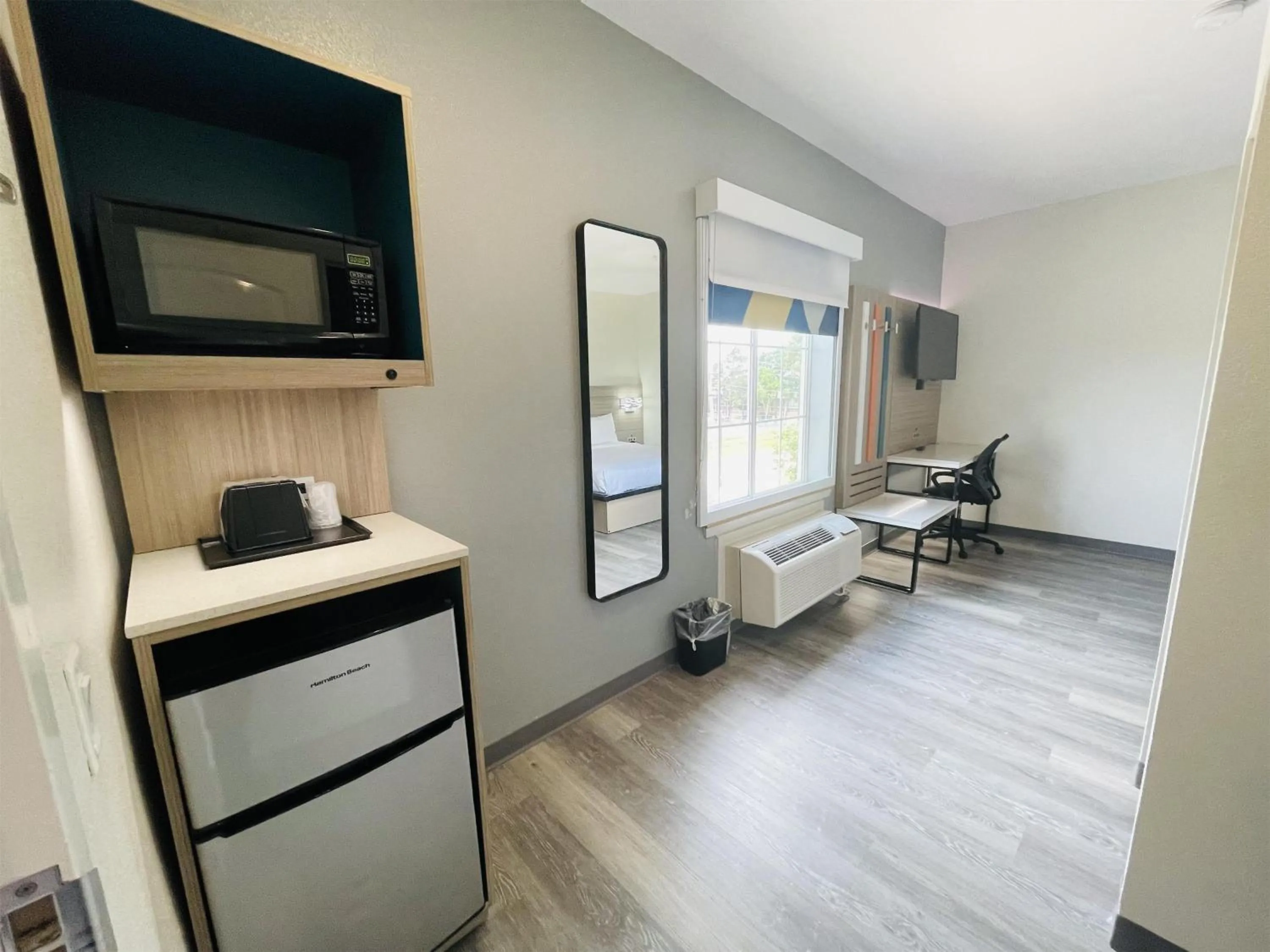 Bedroom in Sonesta Essential Hotel Houston-I-45 Spring