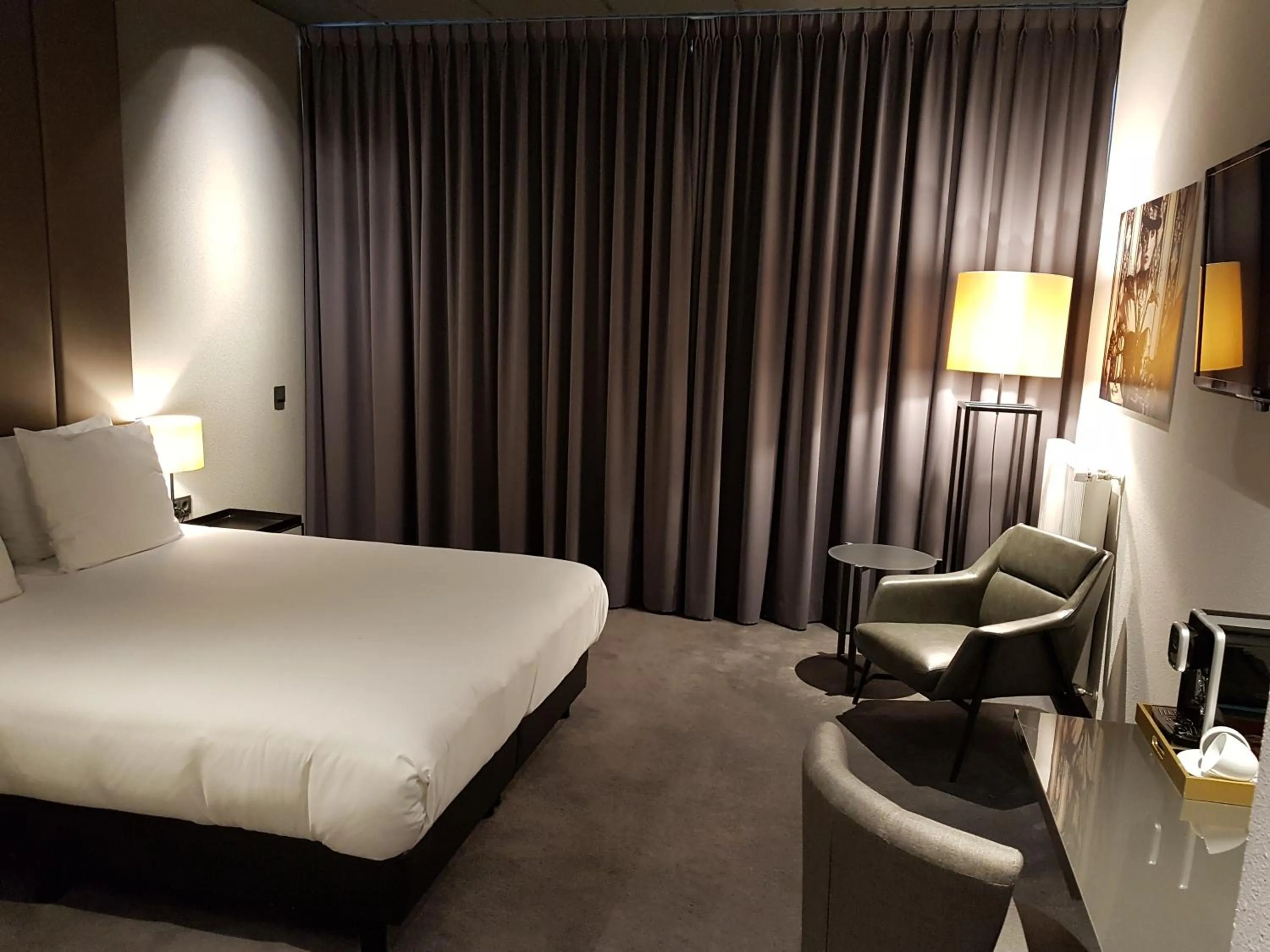 Photo of the whole room in Design Hotel Glow