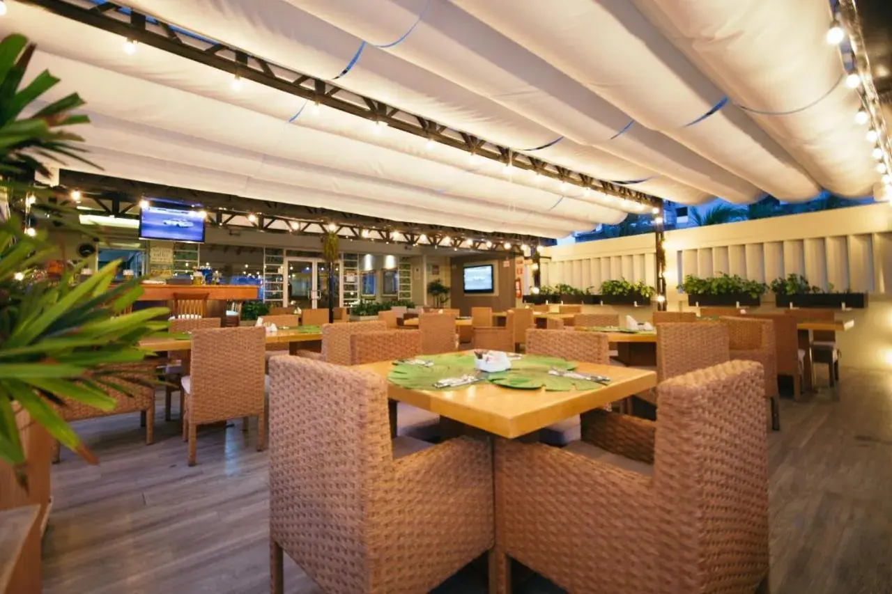 Restaurant/places to eat in Hotel Balandra Restaurant/places to eat in Hotel Balandra