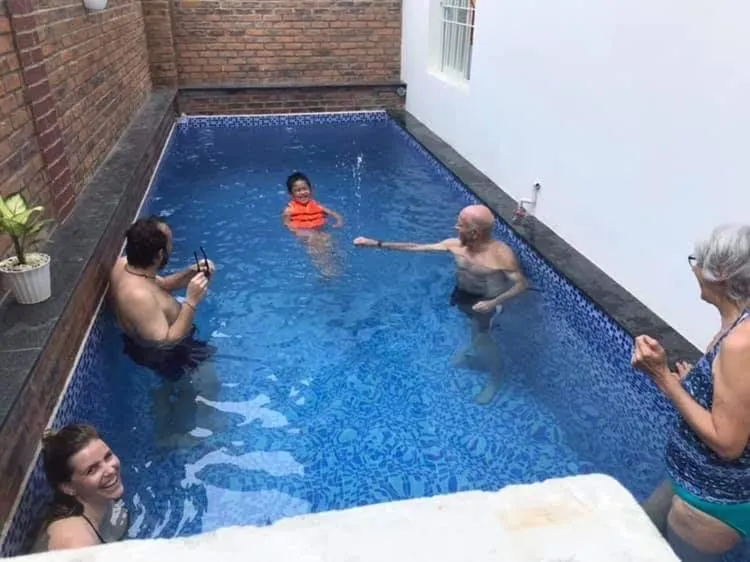 Swimming pool in Hue Four Seasons Hotel