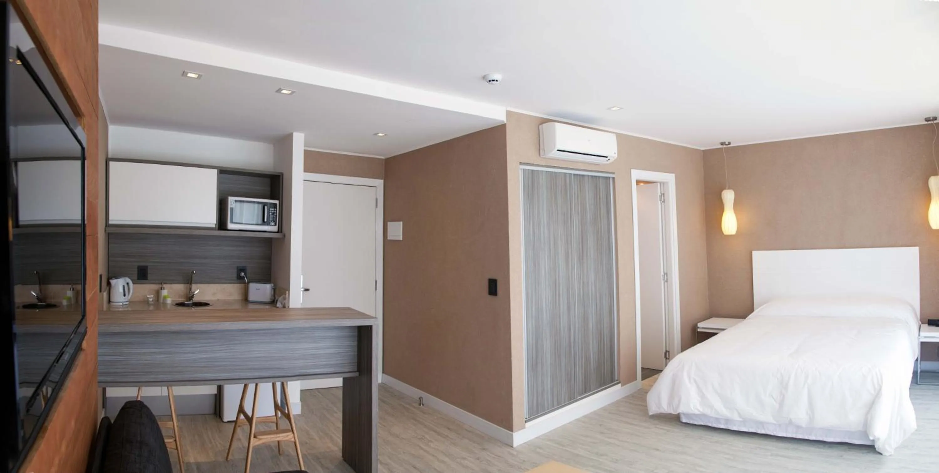 Photo of the whole room, Bed in 2122 Hotel Art Design