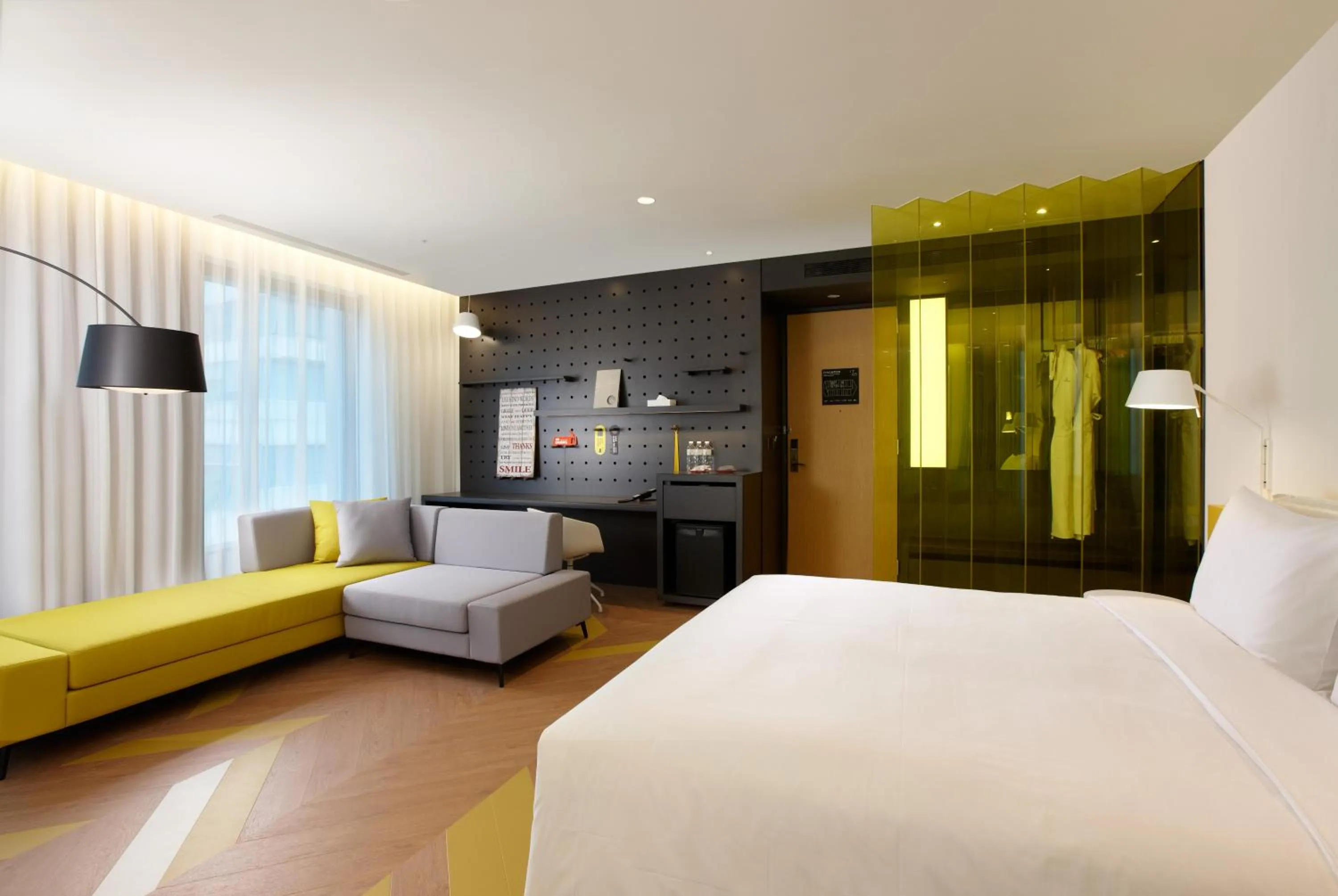 Living room, Bed in The Place Taipei