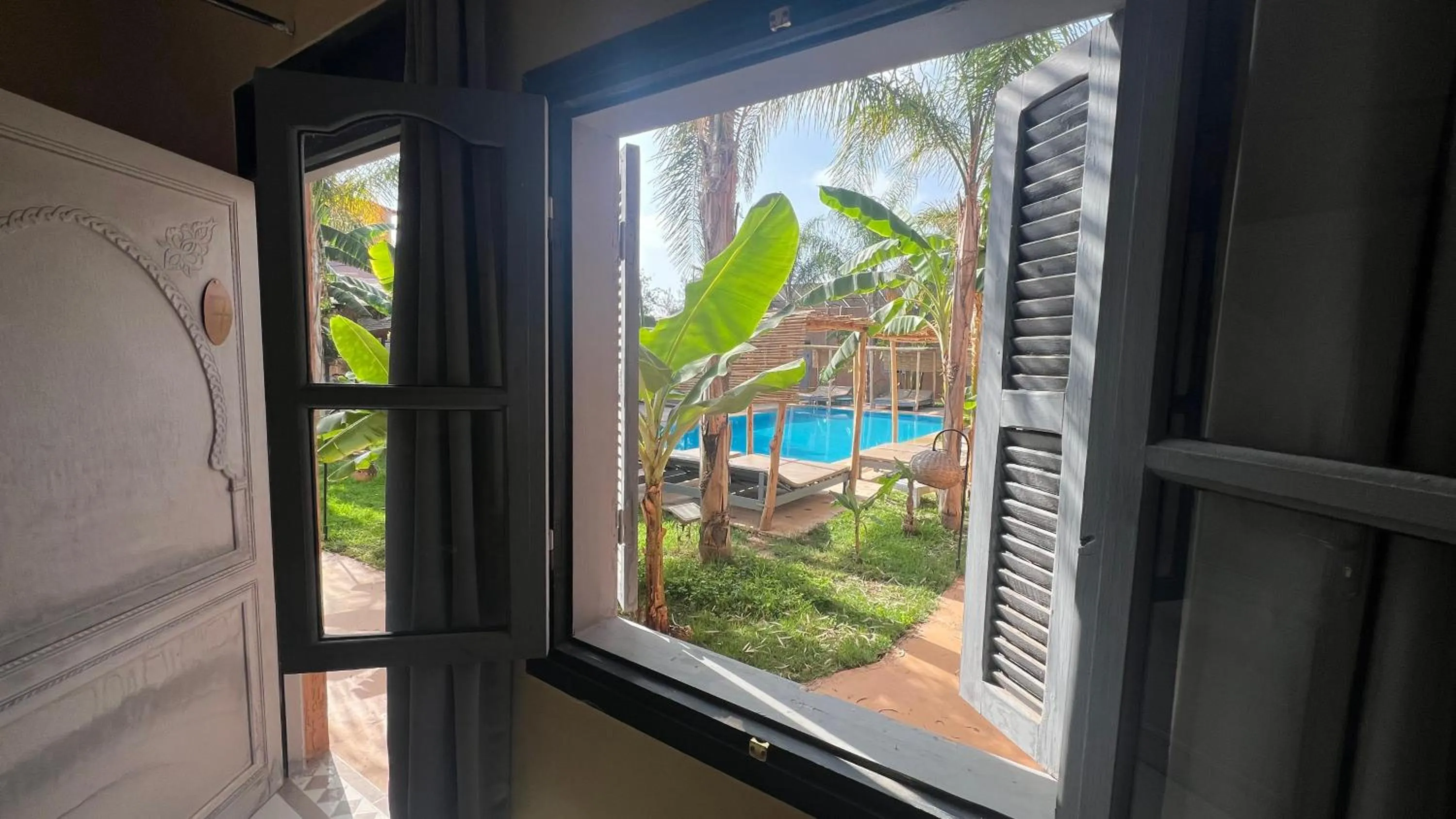 Swimming pool in Coco Canel Marrakech