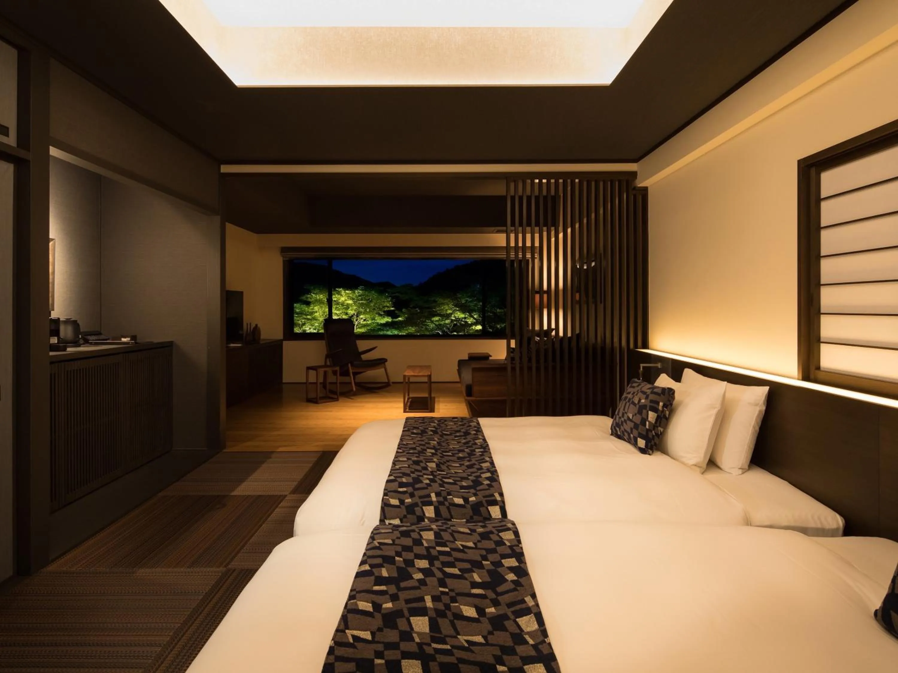 Bed in barhotel Hakone Kazan