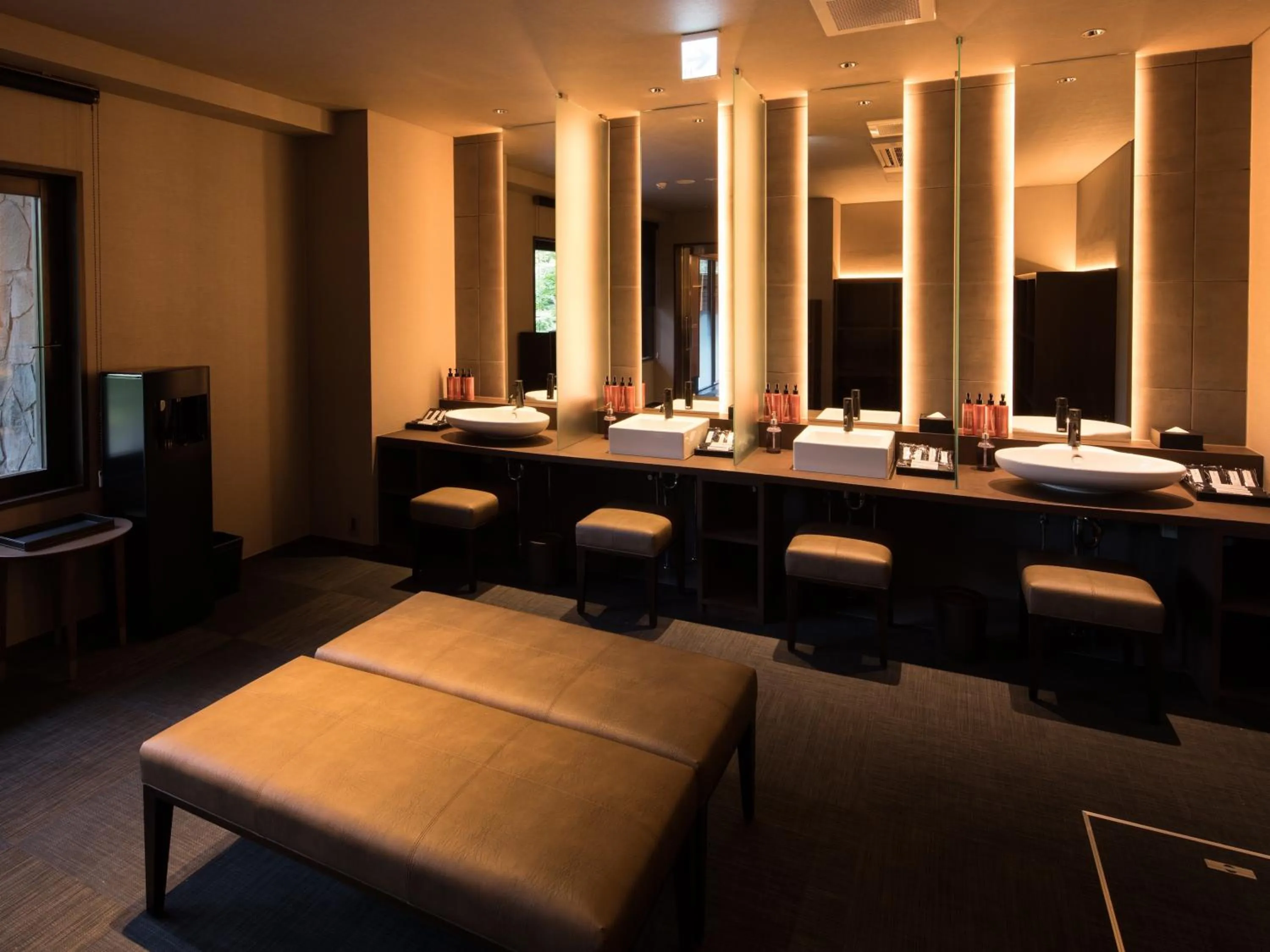 Open Air Bath in barhotel Hakone Kazan