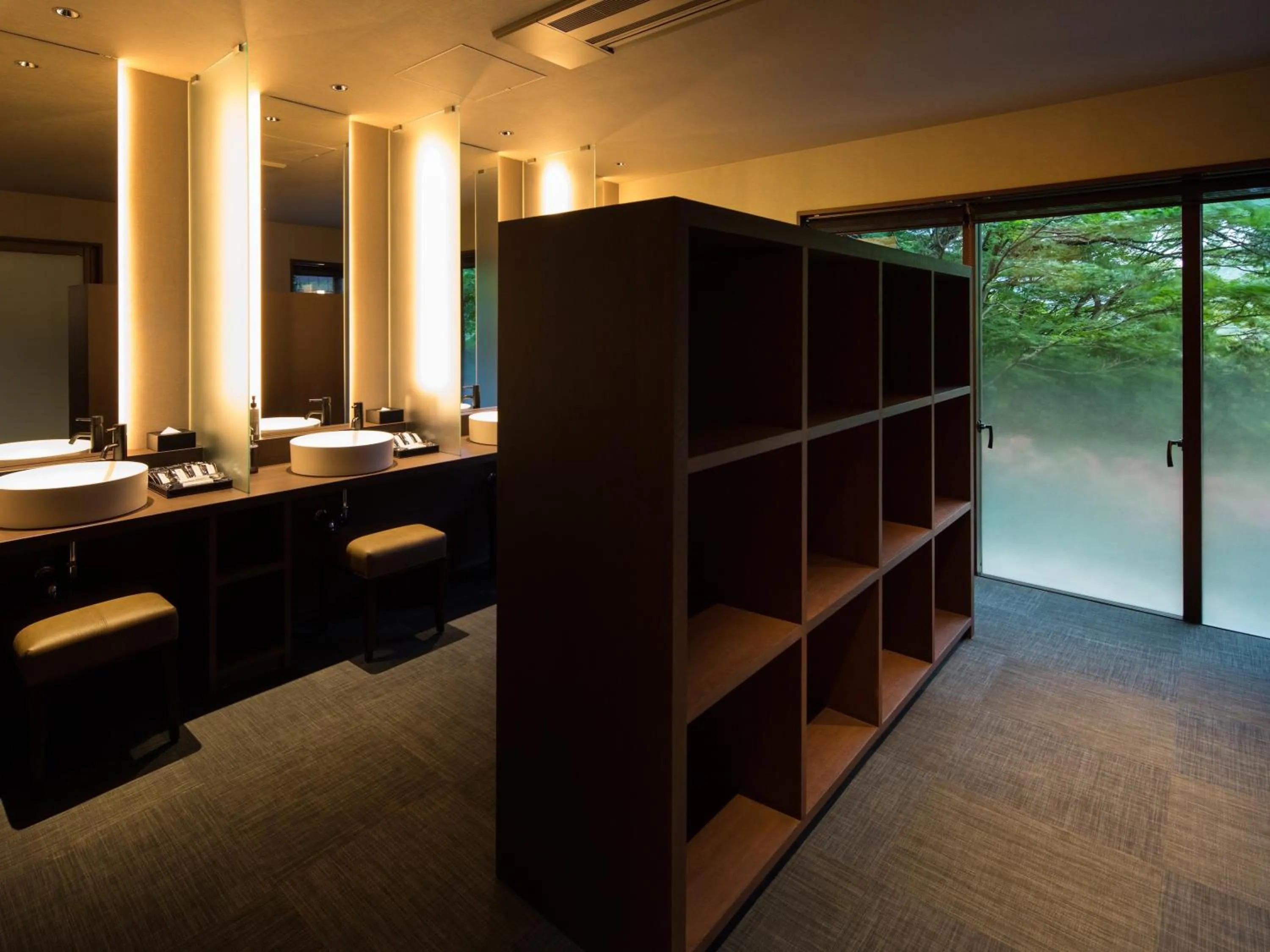 Public Bath in barhotel Hakone Kazan