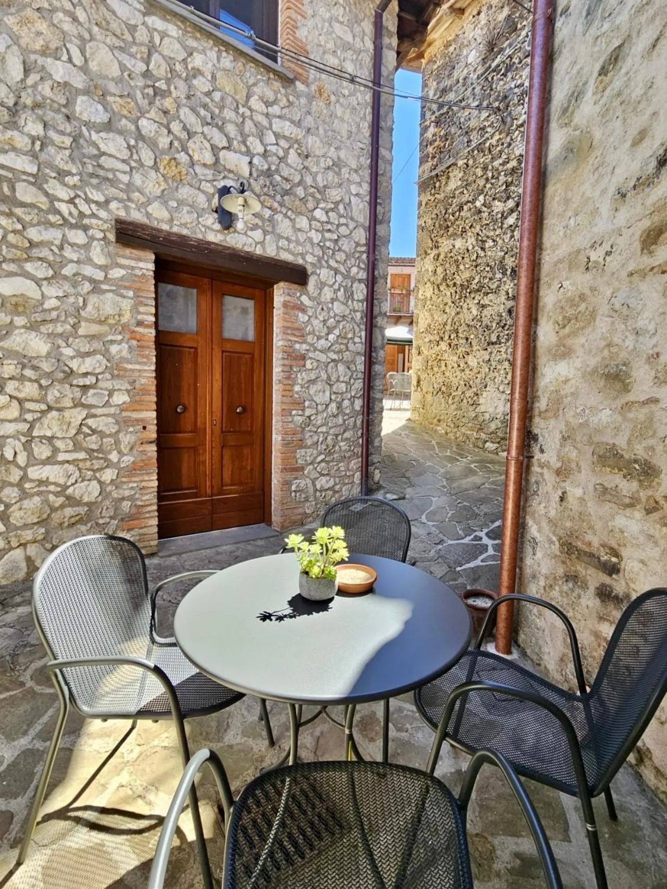 Patio in B&B Leofreni Natura