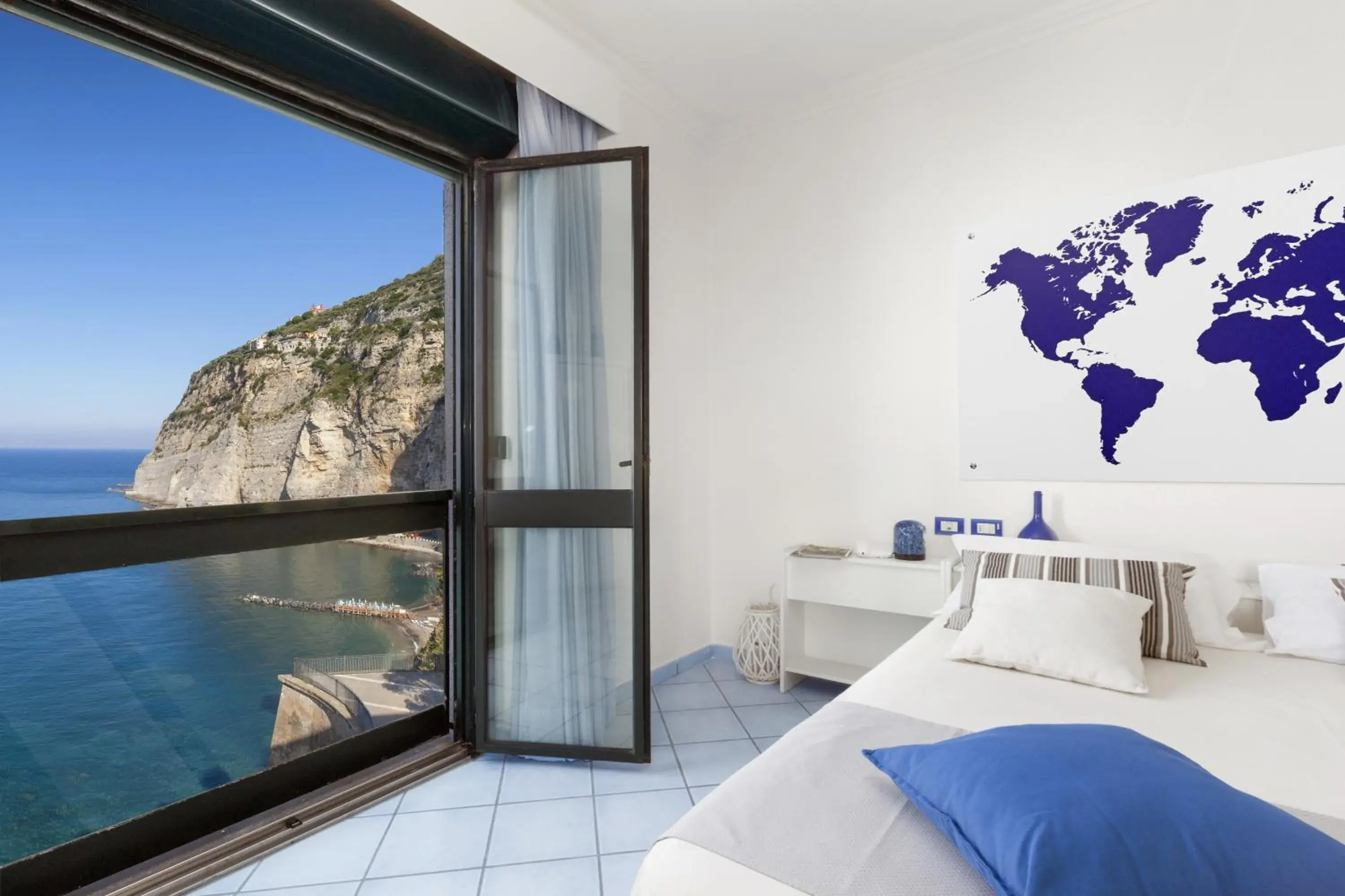 Superior Triple Room with Sea View in Panorama Palace Hotel Superior Triple Room with Sea View in Panorama Palace Hotel