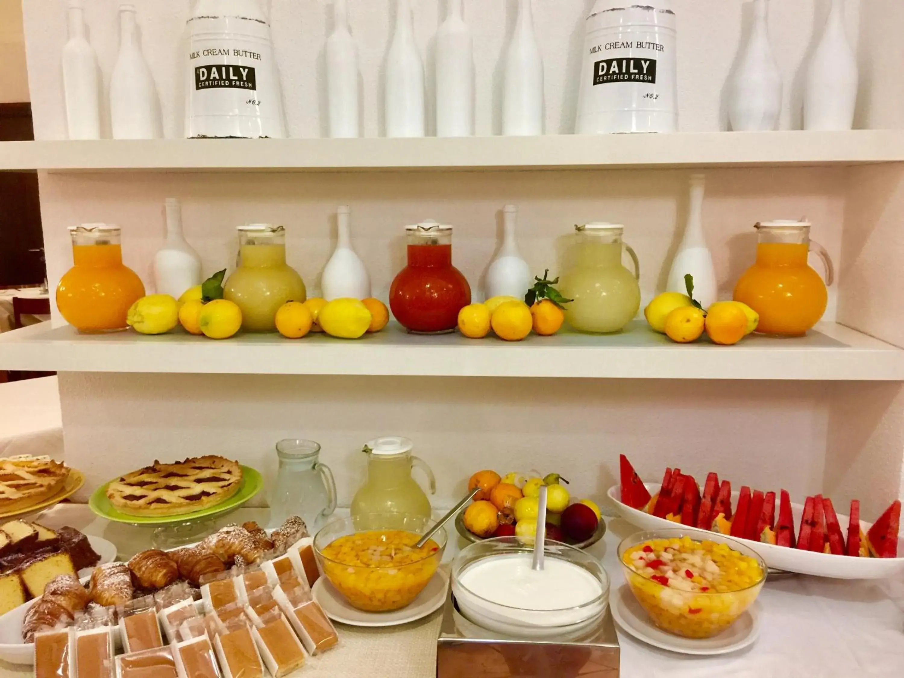 Restaurant/places to eat in Panorama Palace Hotel Restaurant/places to eat in Panorama Palace Hotel