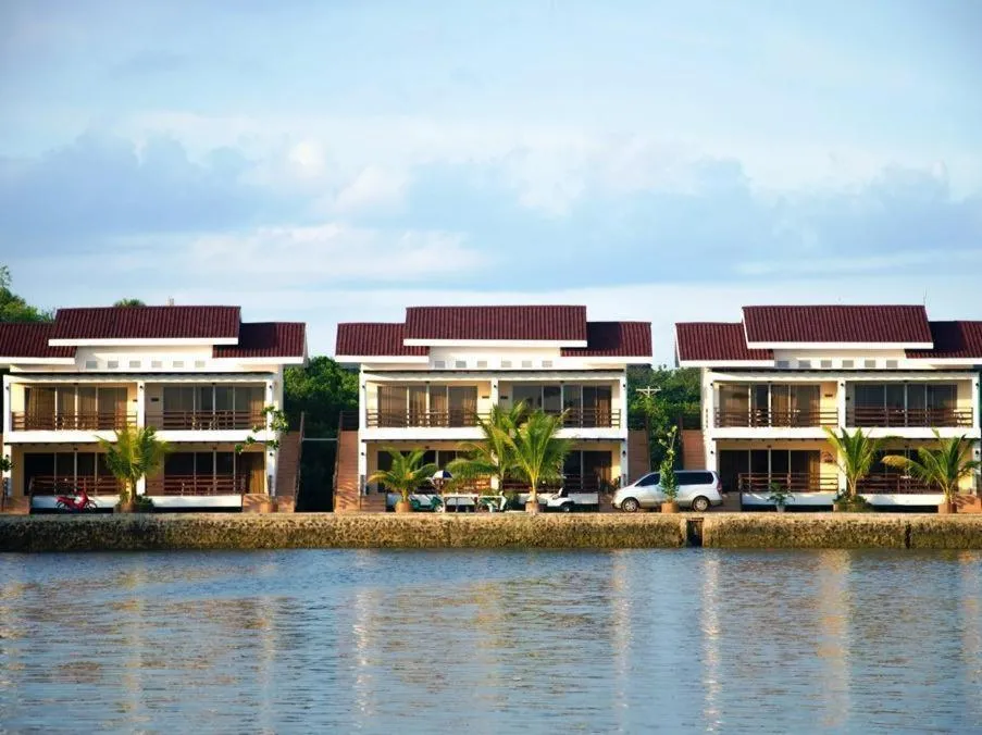 Papakit's Marina and Fishing Lagoon powered by Cocotel
