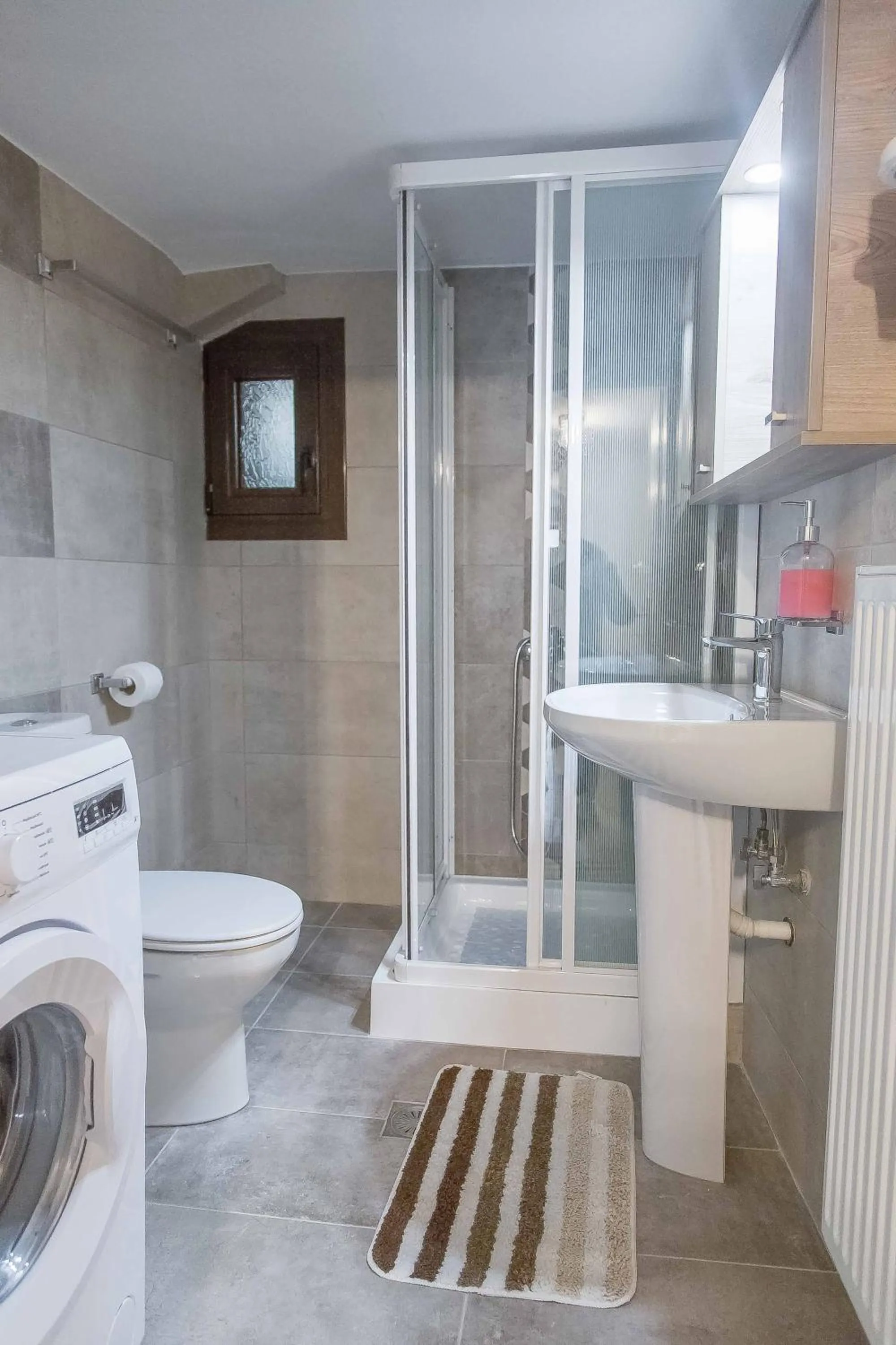 Bathroom in Historic Luxury House in the Heart of Meteora