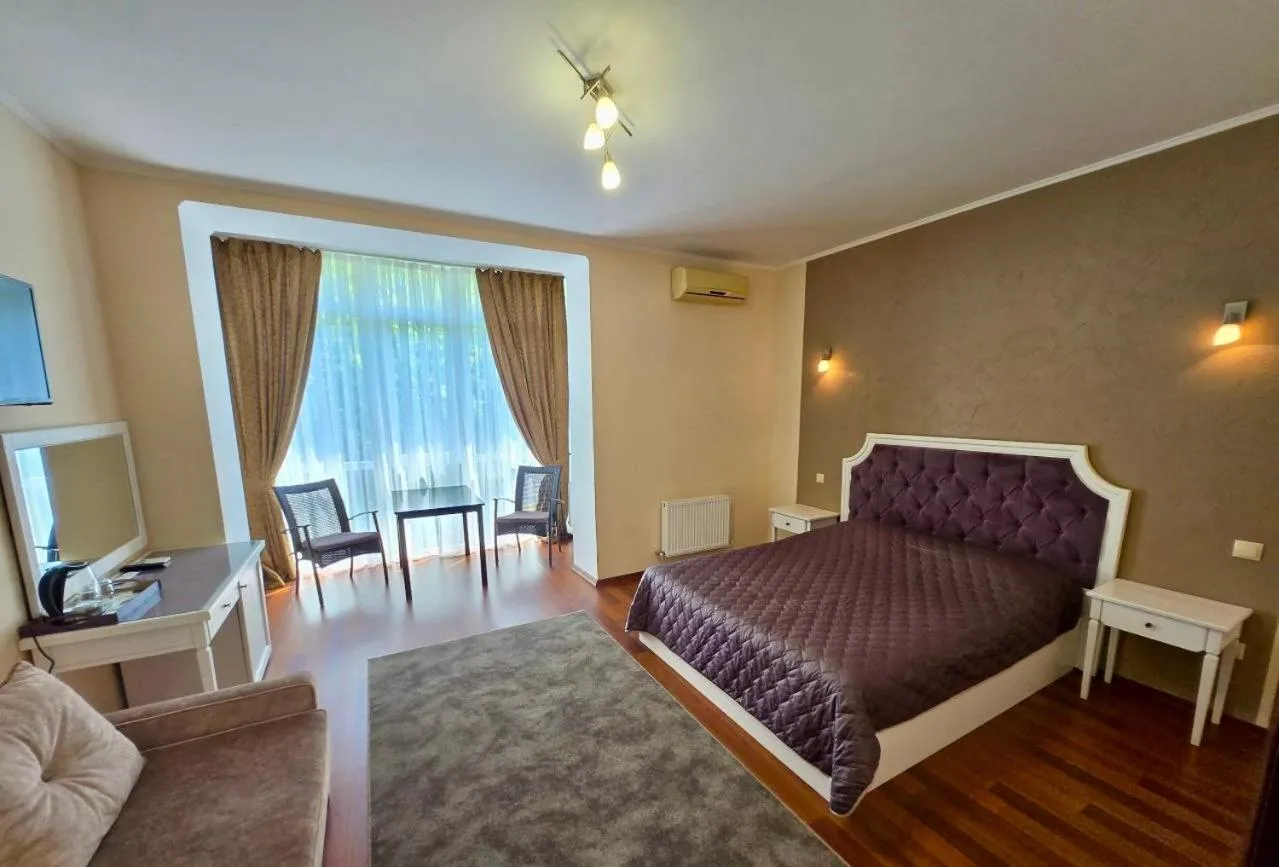 Bed in Helen Hotel