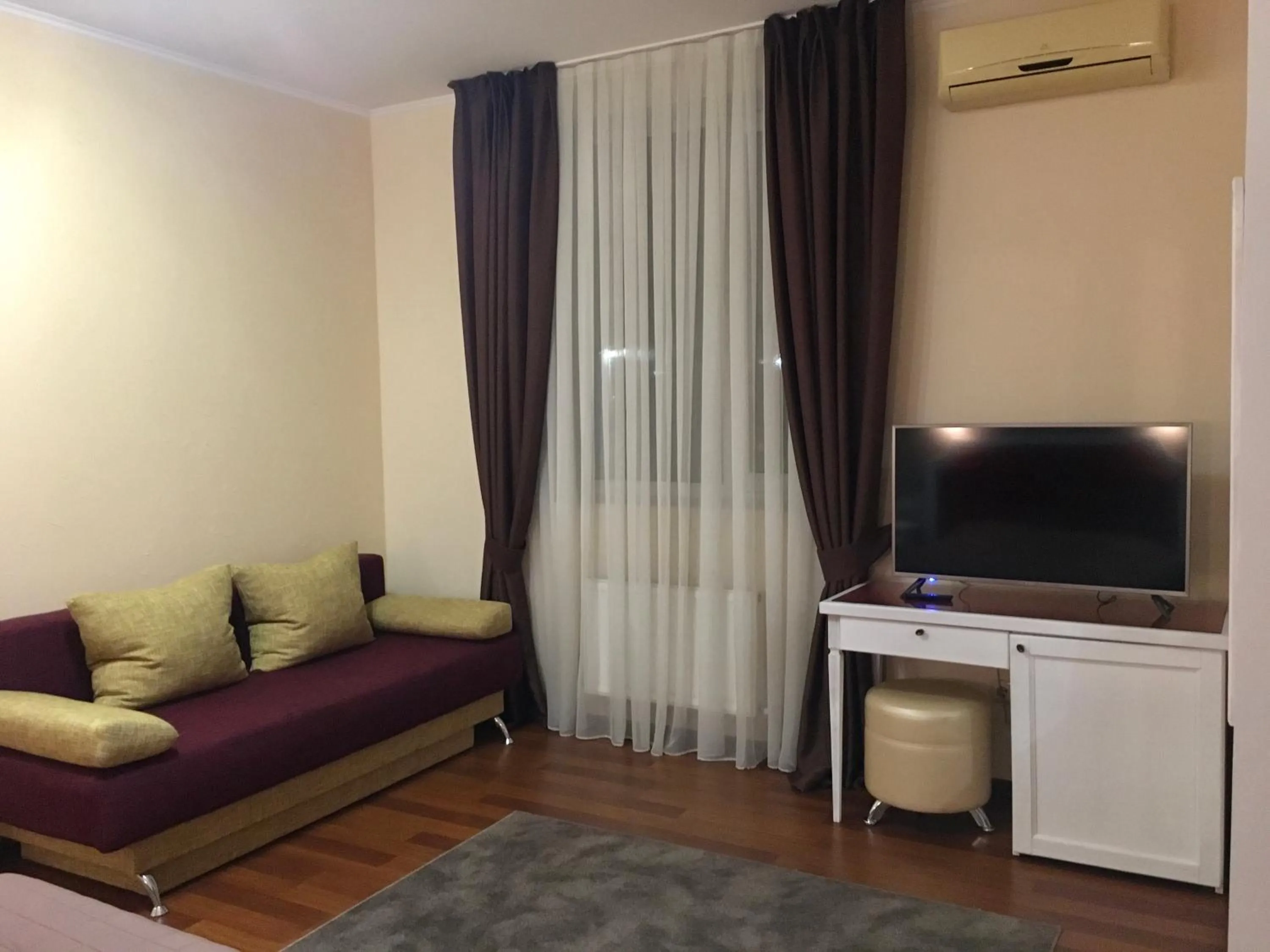 Helen Hotel