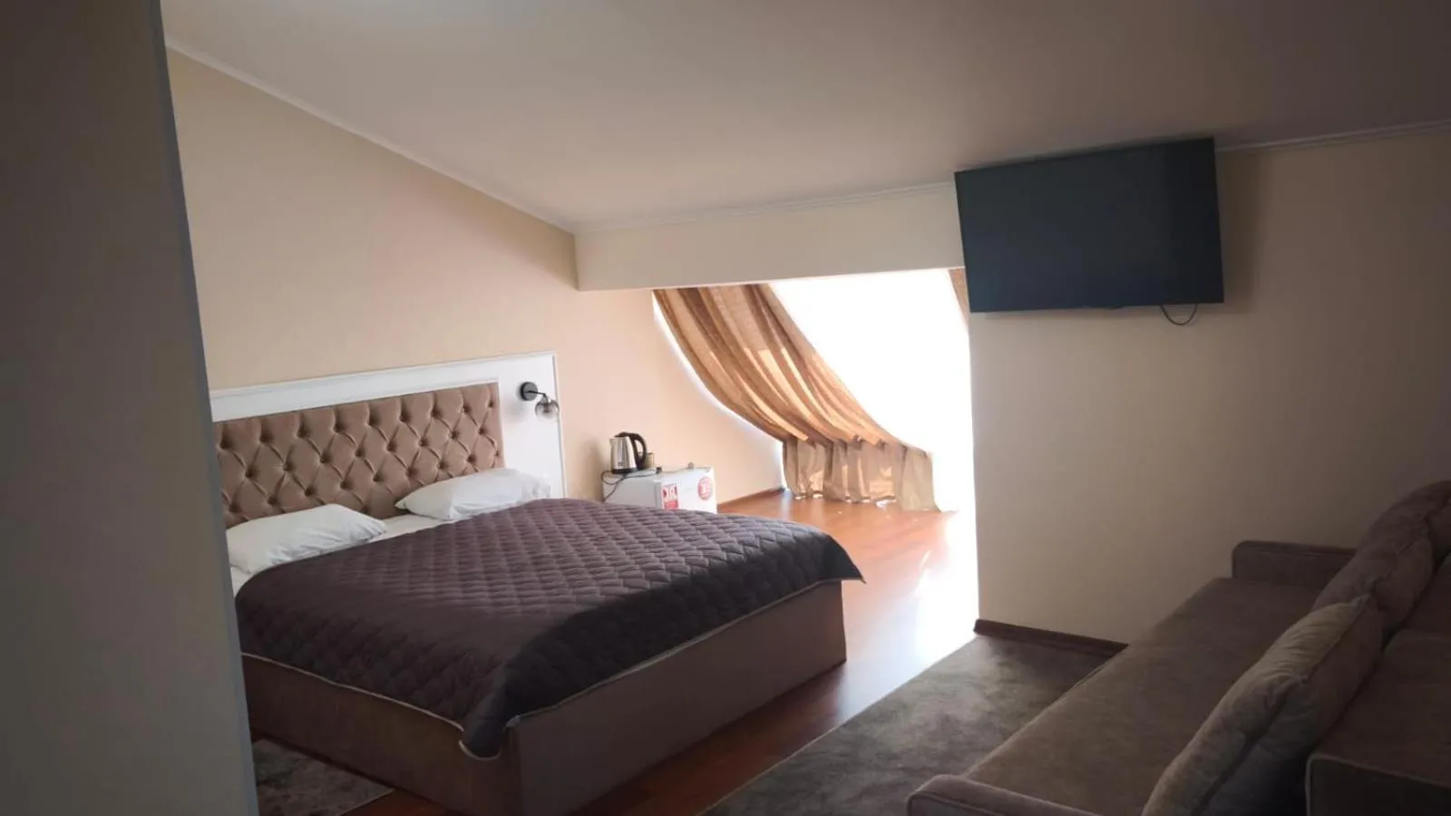 Bed in Helen Hotel