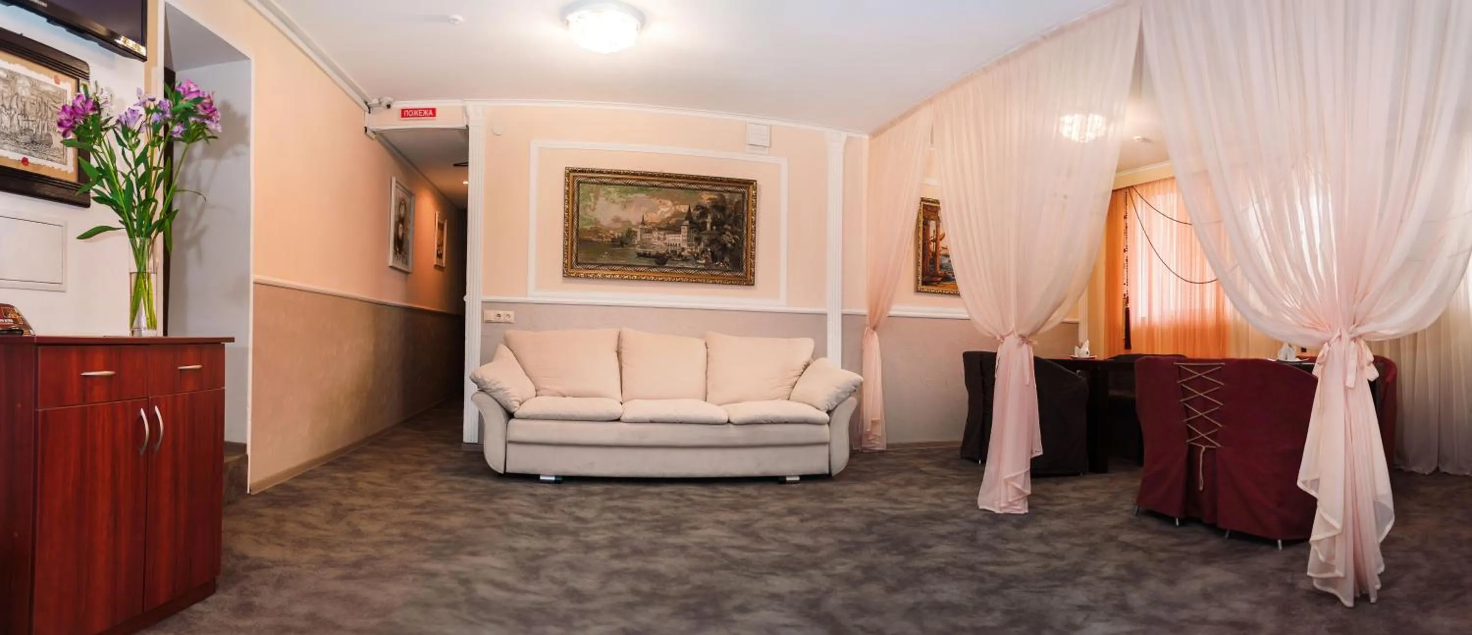 Decorative detail, Bed in Helen Hotel