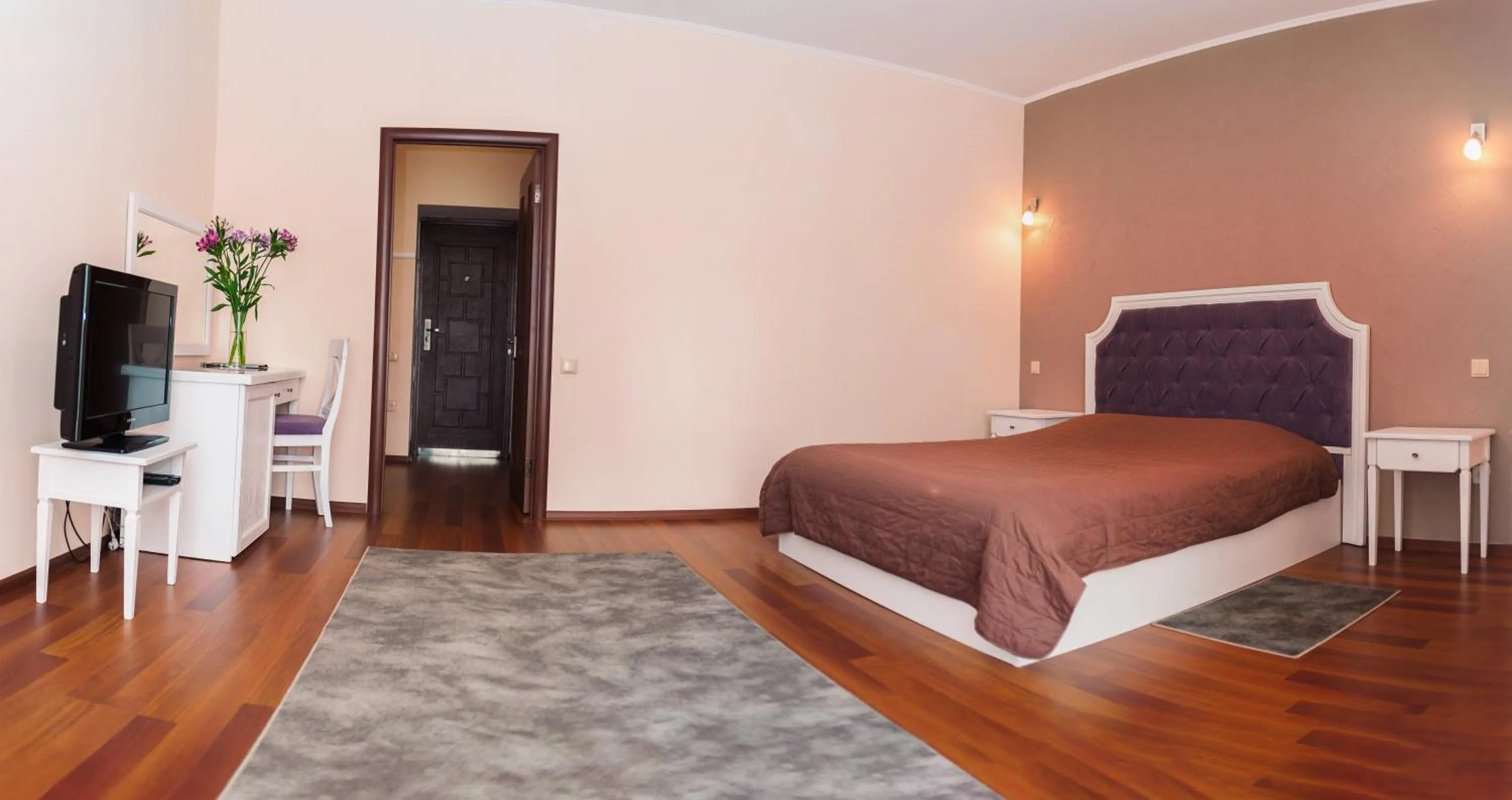 Bed in Helen Hotel