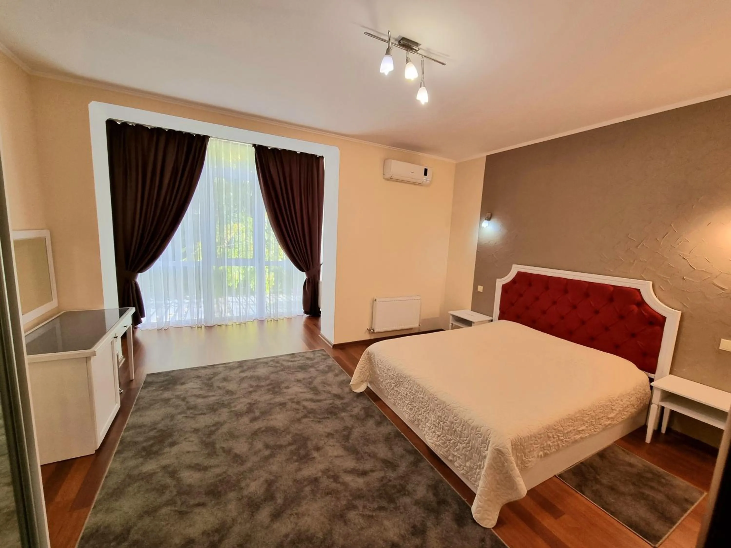 Bed in Helen Hotel