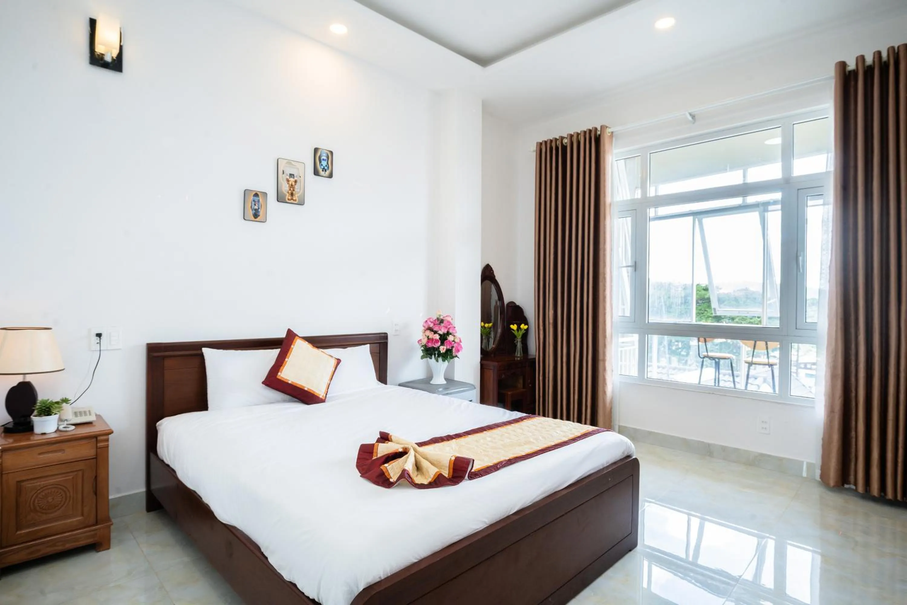 Bed in Tuấn An Hotel