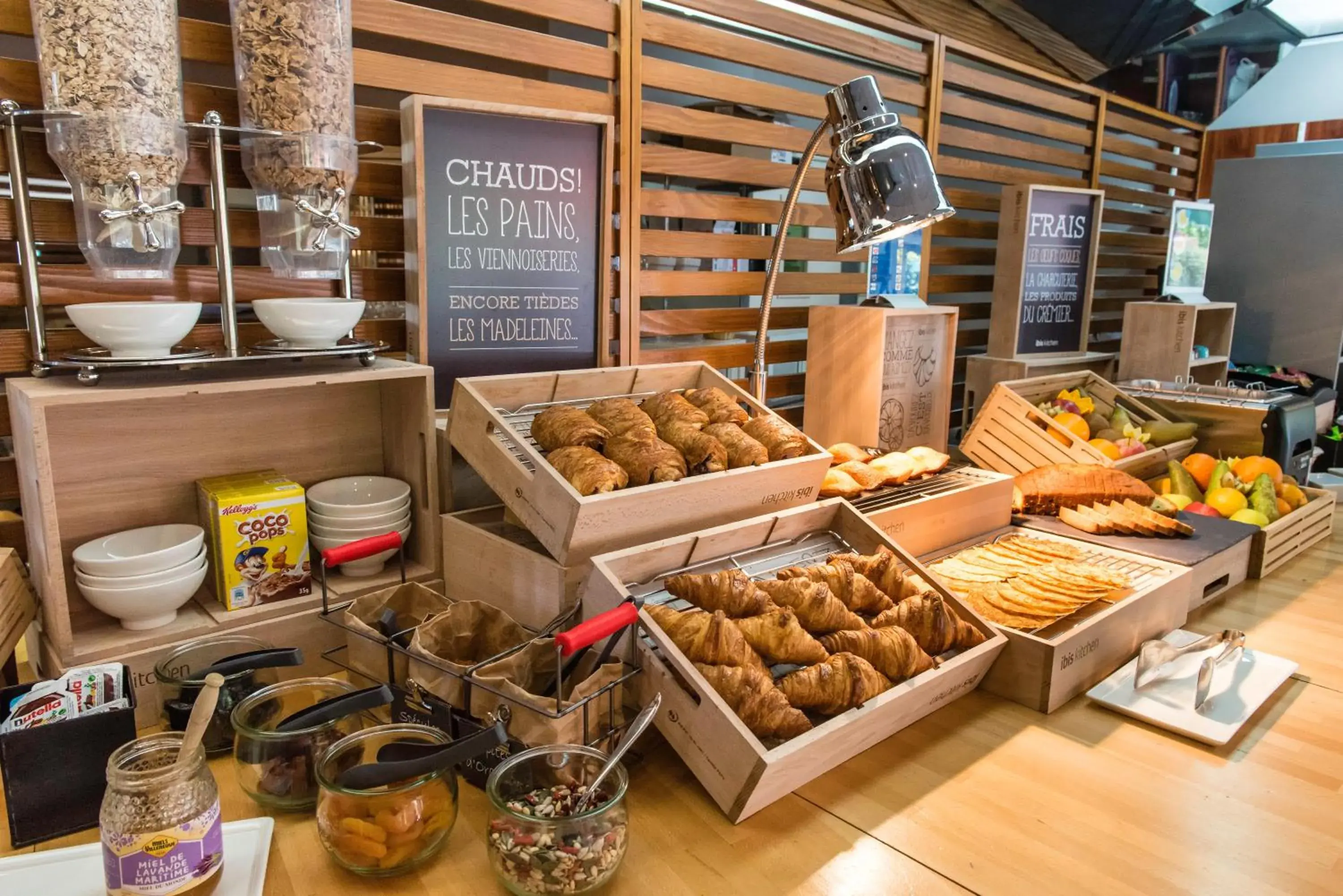 Food and drinks in Ibis Château-Thierry Food and drinks in Ibis Château-Thierry