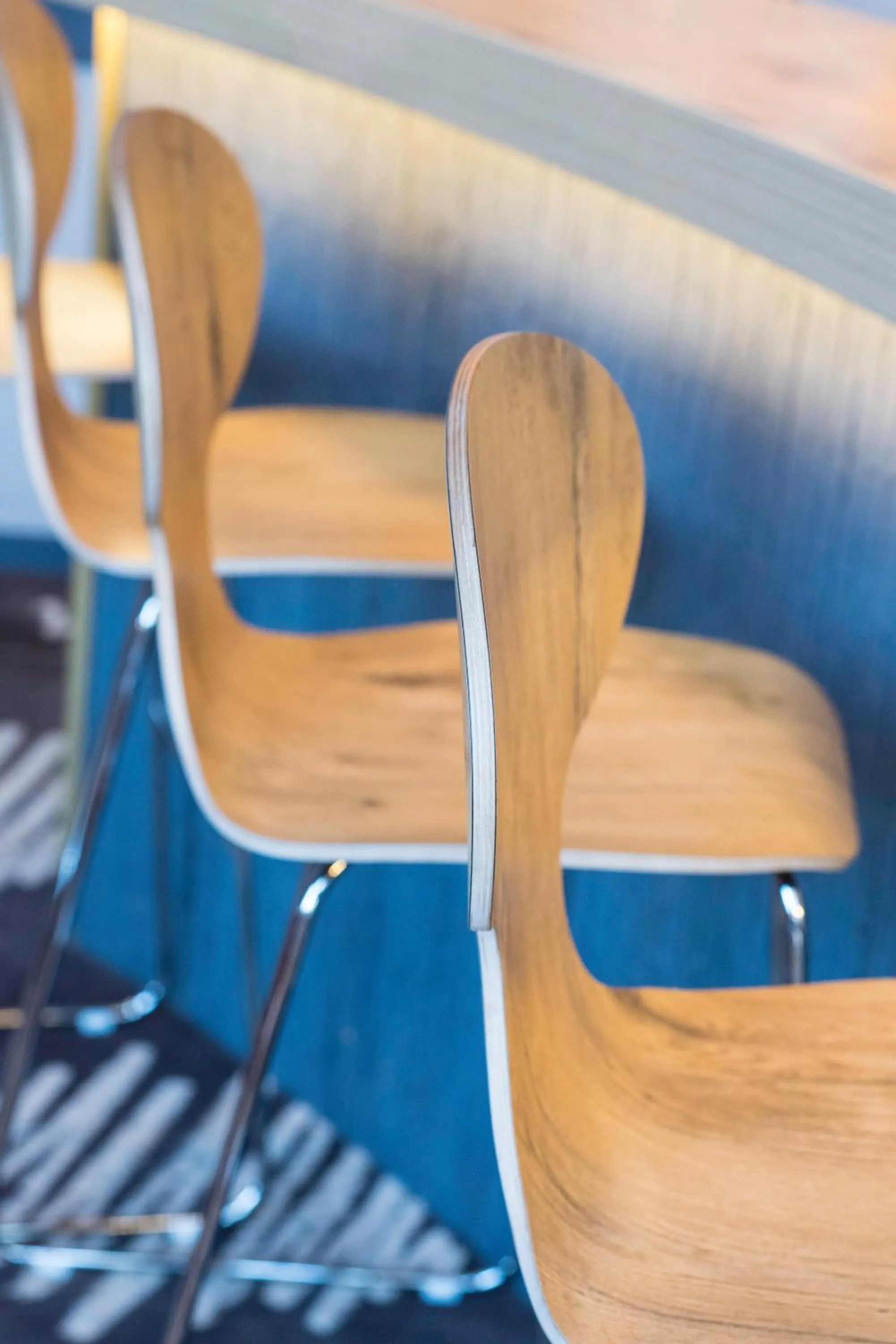 Lounge or bar in Ibis Château-Thierry