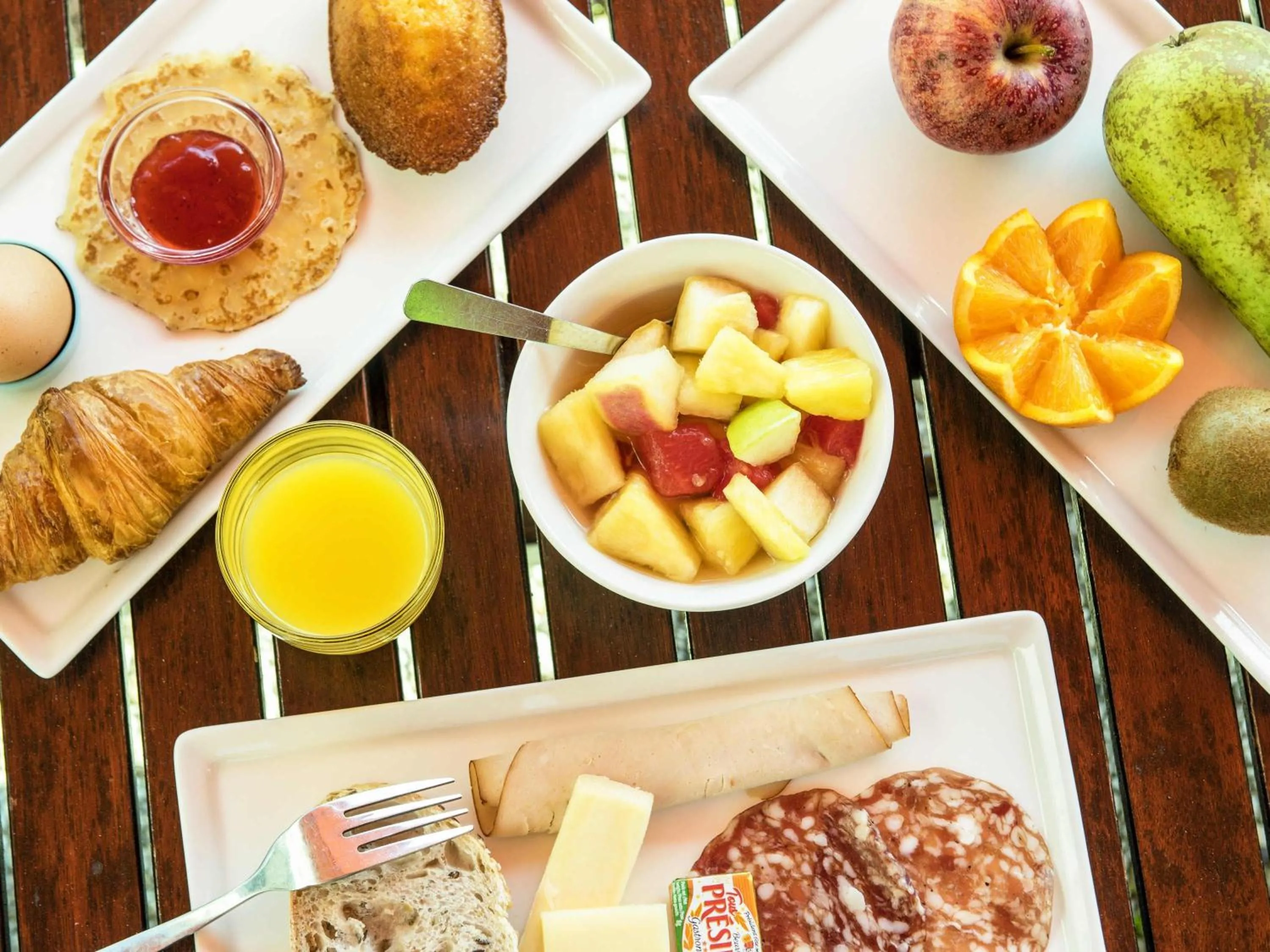 Breakfast in Ibis Château-Thierry