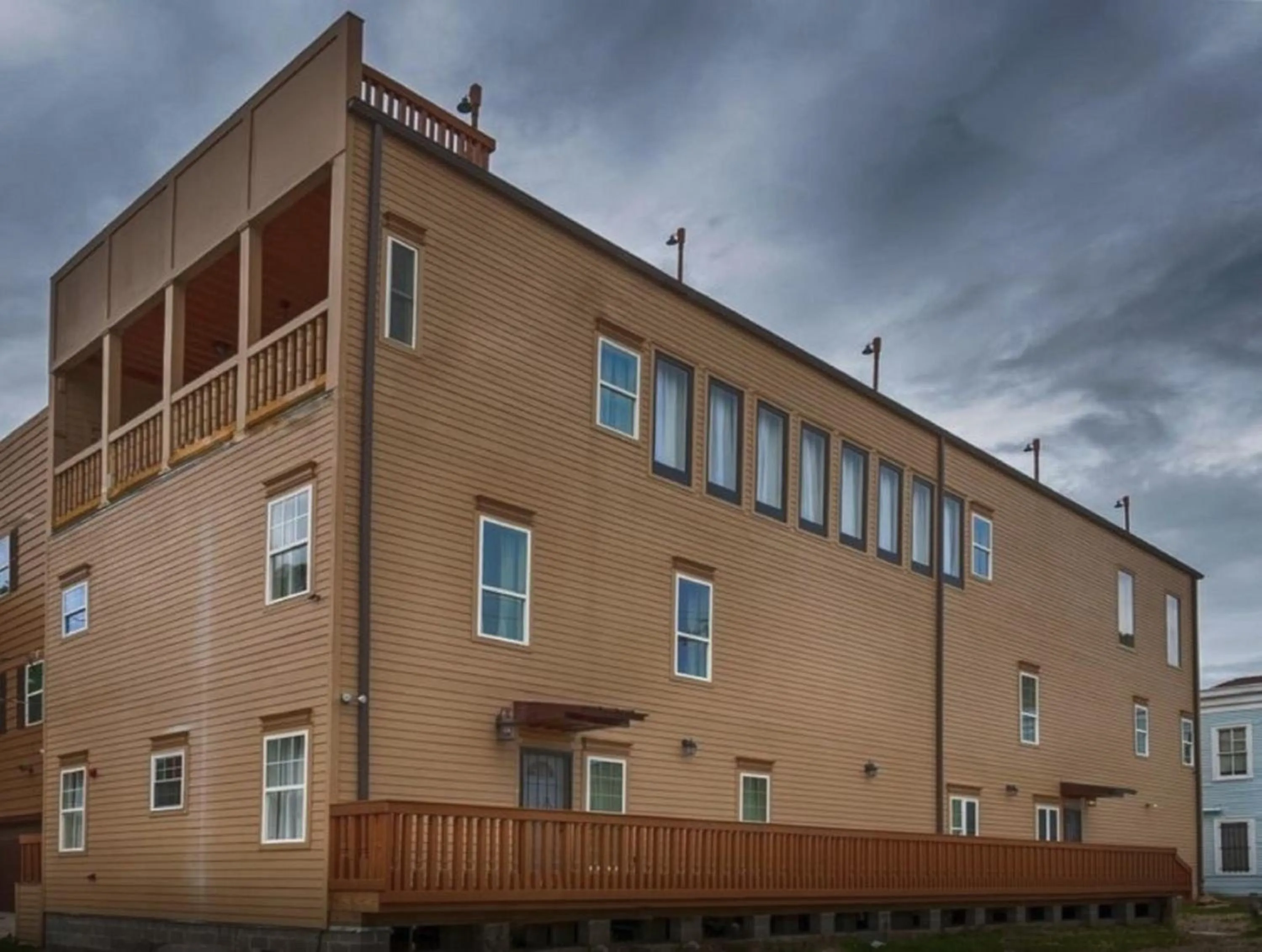 Property building in Modern 4BR City Condo 5min drive to FQ