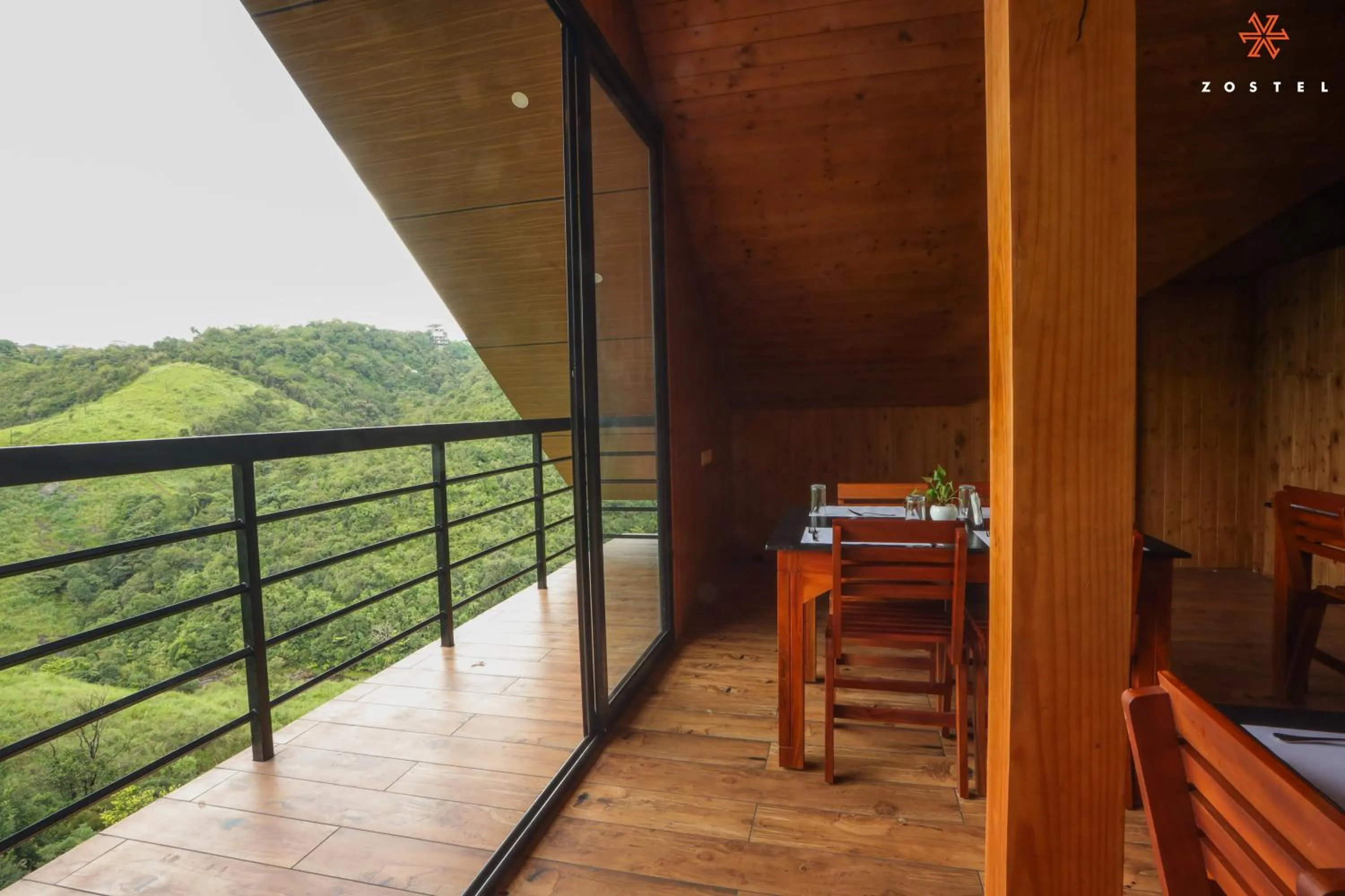 Balcony/Terrace in Zostel Vagamon