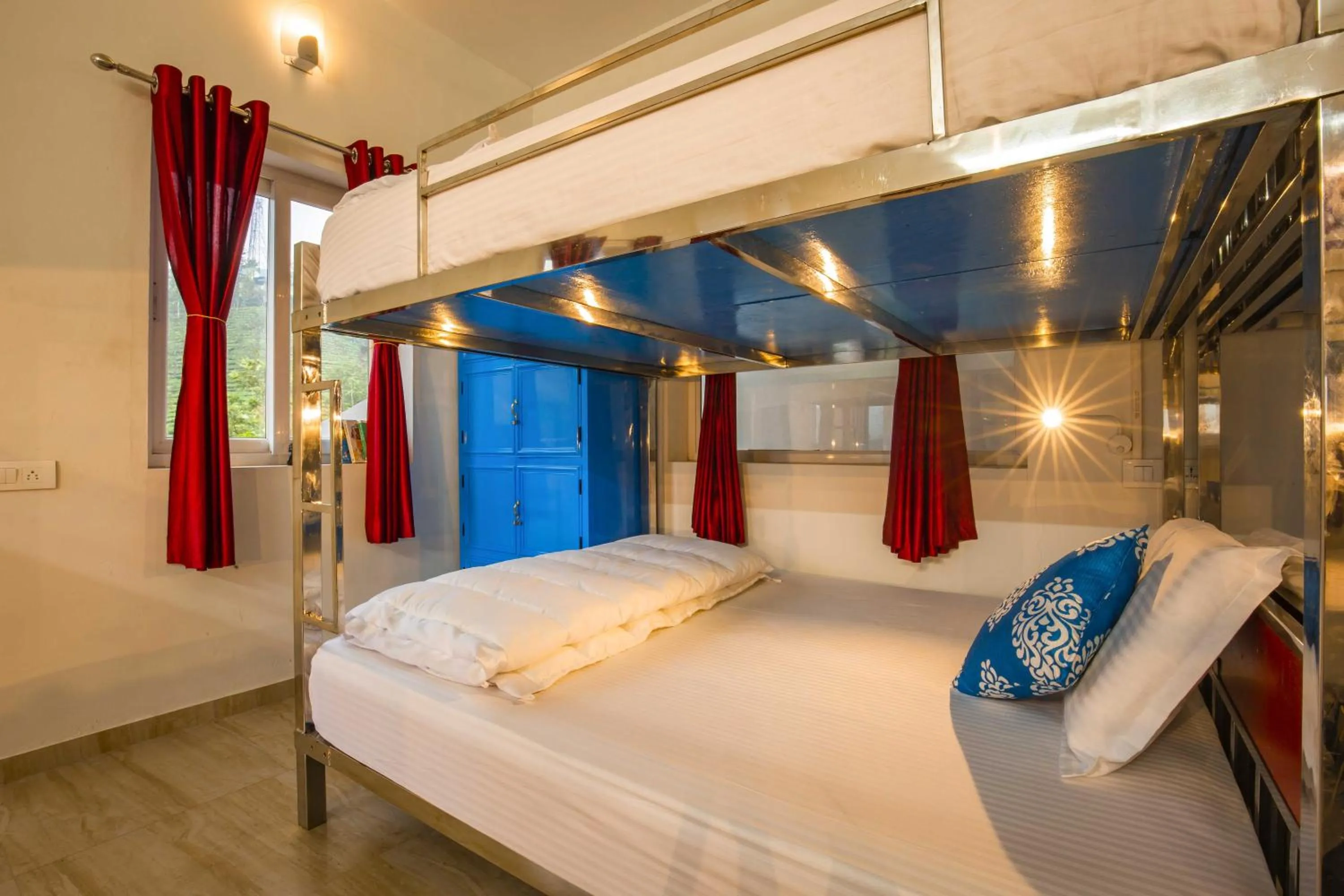 Bed in Zostel Vagamon