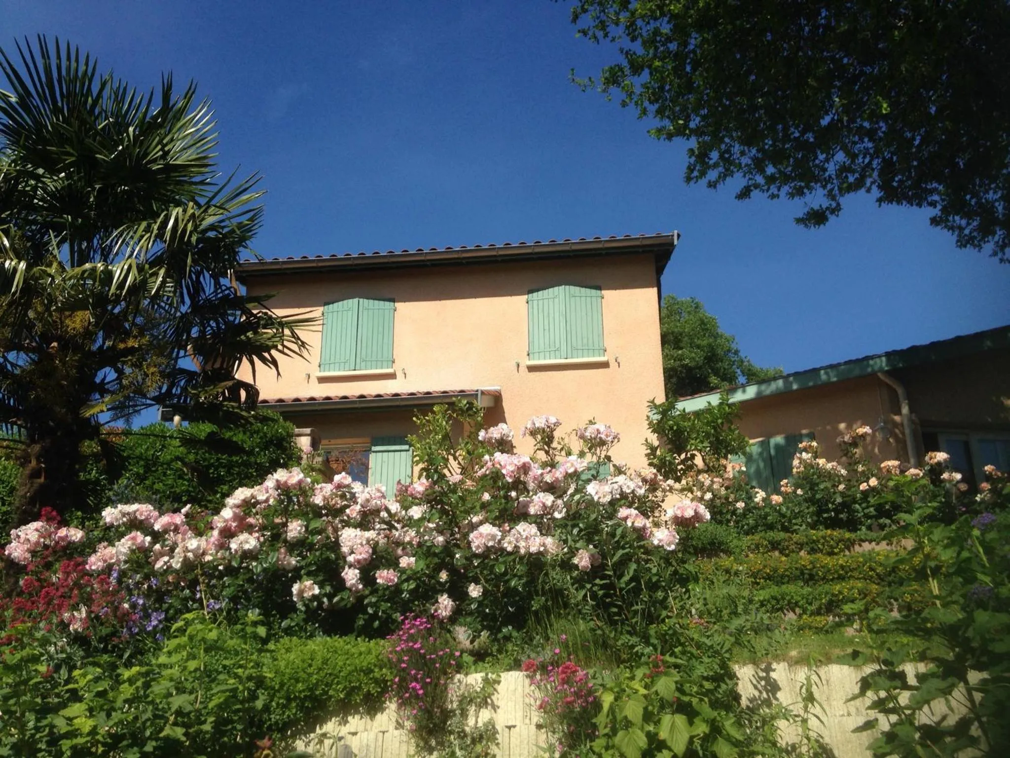 Facade/entrance in Le Relais des Malettes Chambres d'hôtes B&B