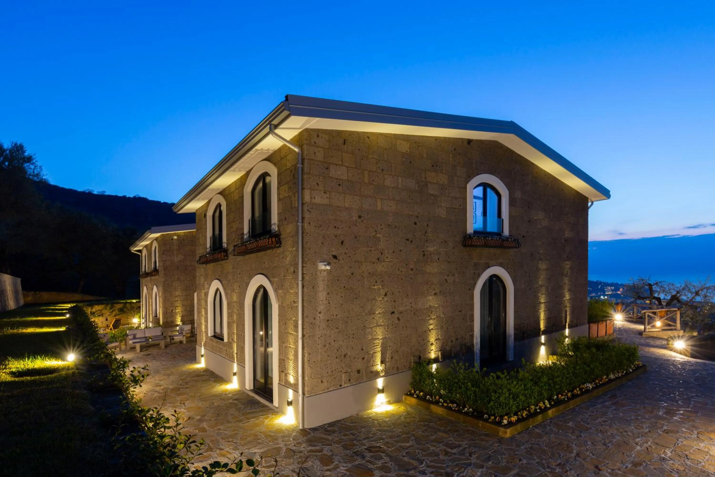 Property building in Maison Bon Bon