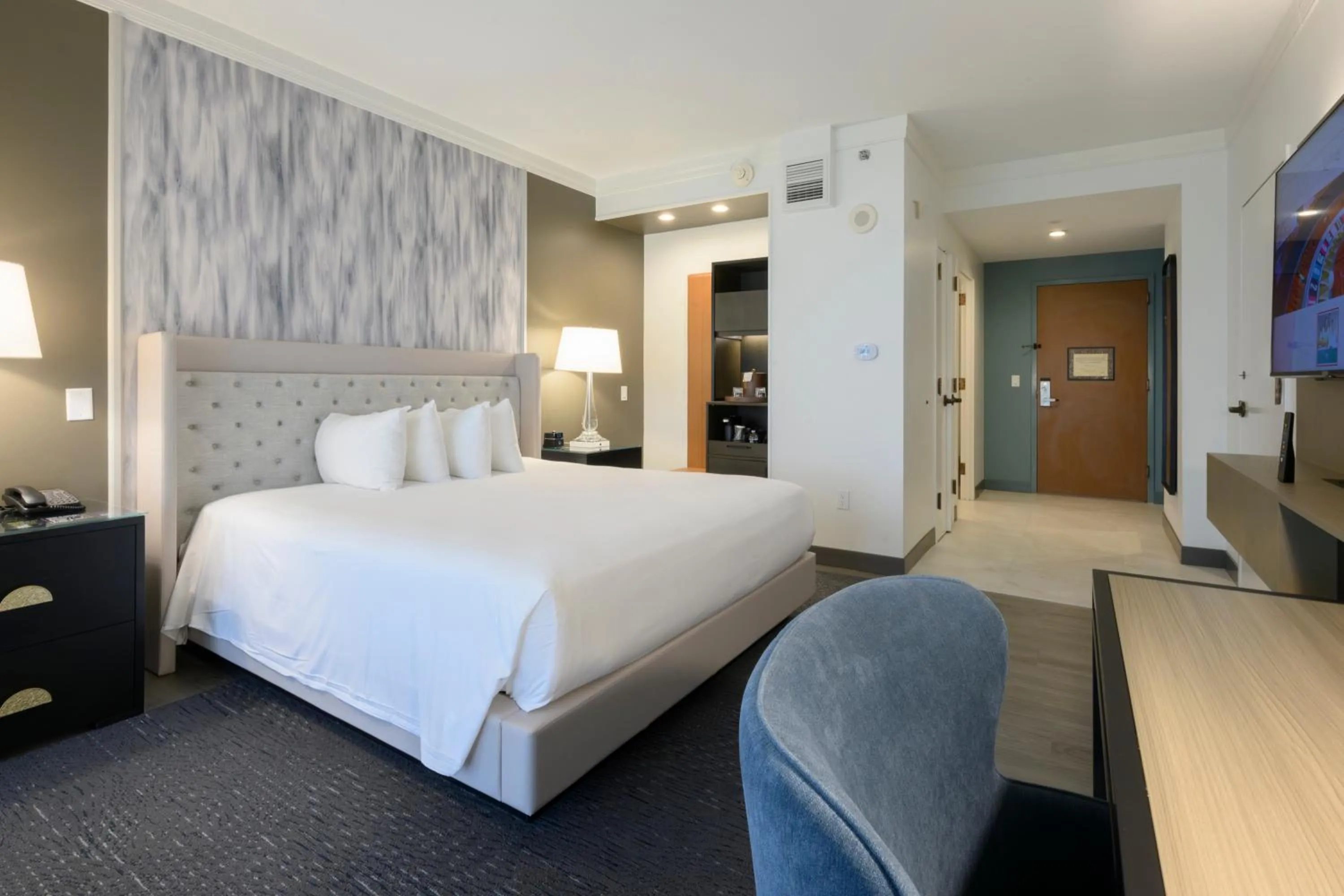 Bed in L’Auberge Casino Resort Lake Charles