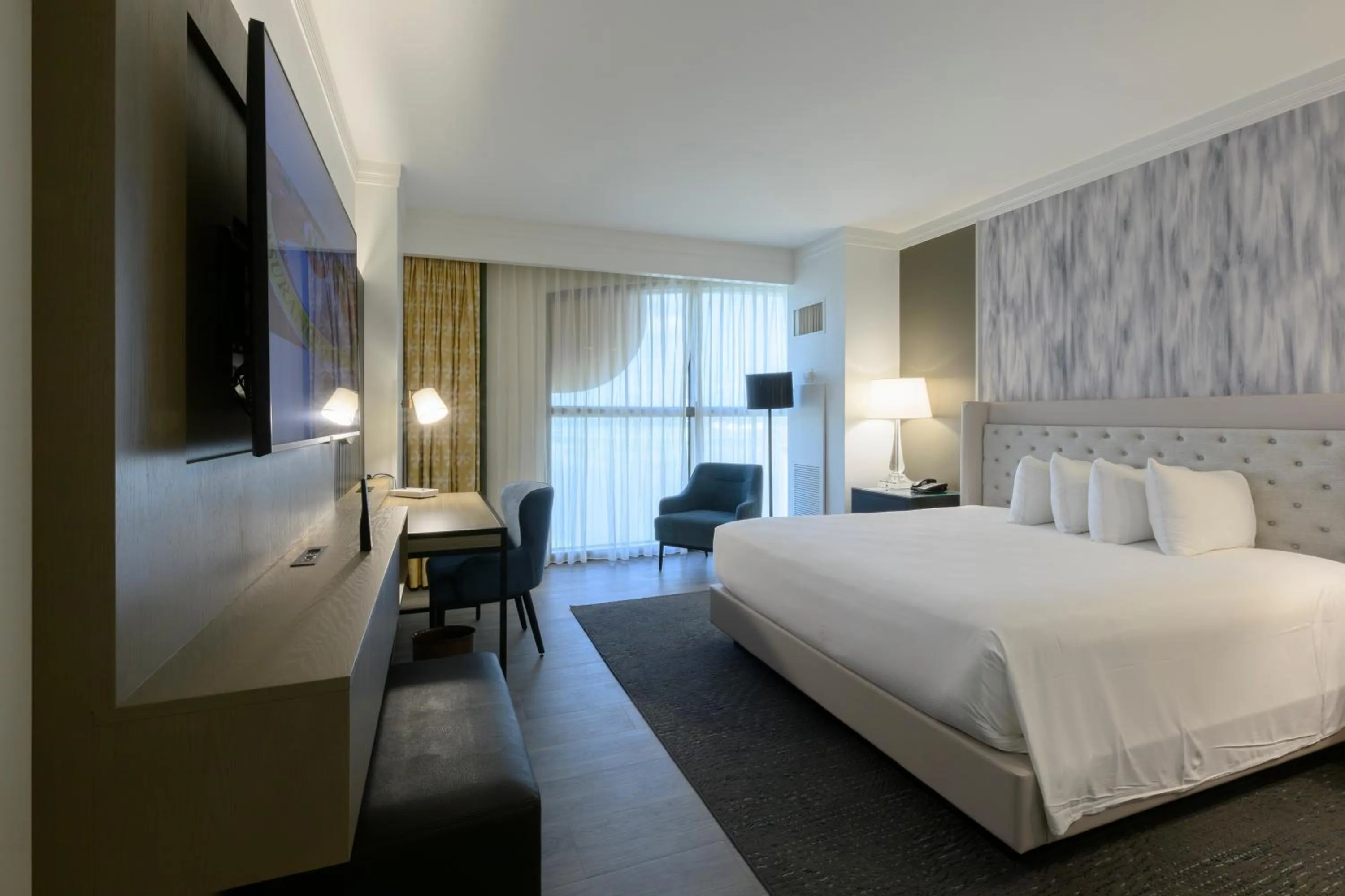 Bed in L’Auberge Casino Resort Lake Charles