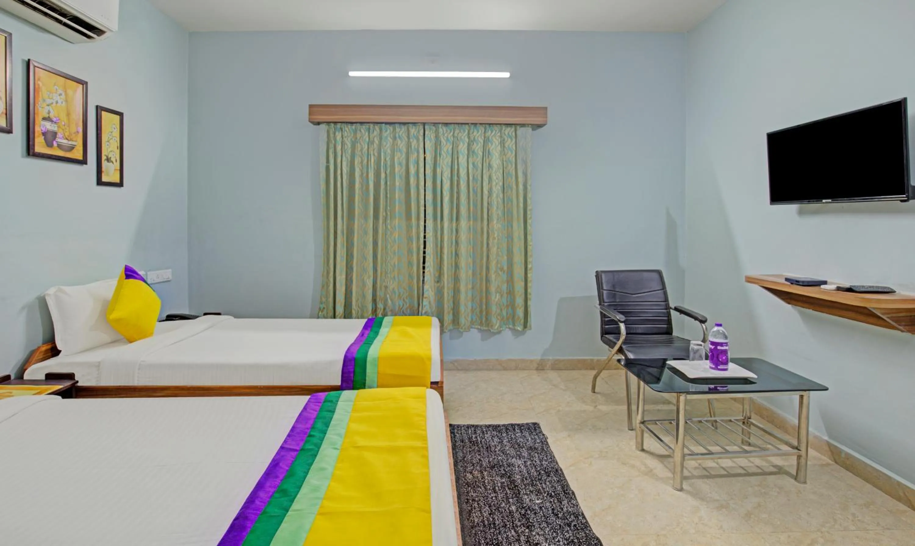 Bedroom, Bed in Itsy Hotels Sidhartha Residency