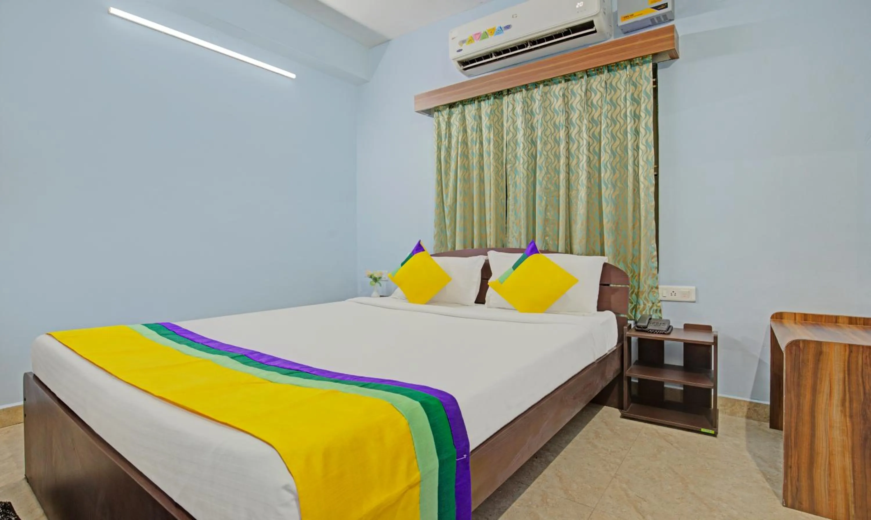 Bedroom, Bed in Itsy Hotels Sidhartha Residency