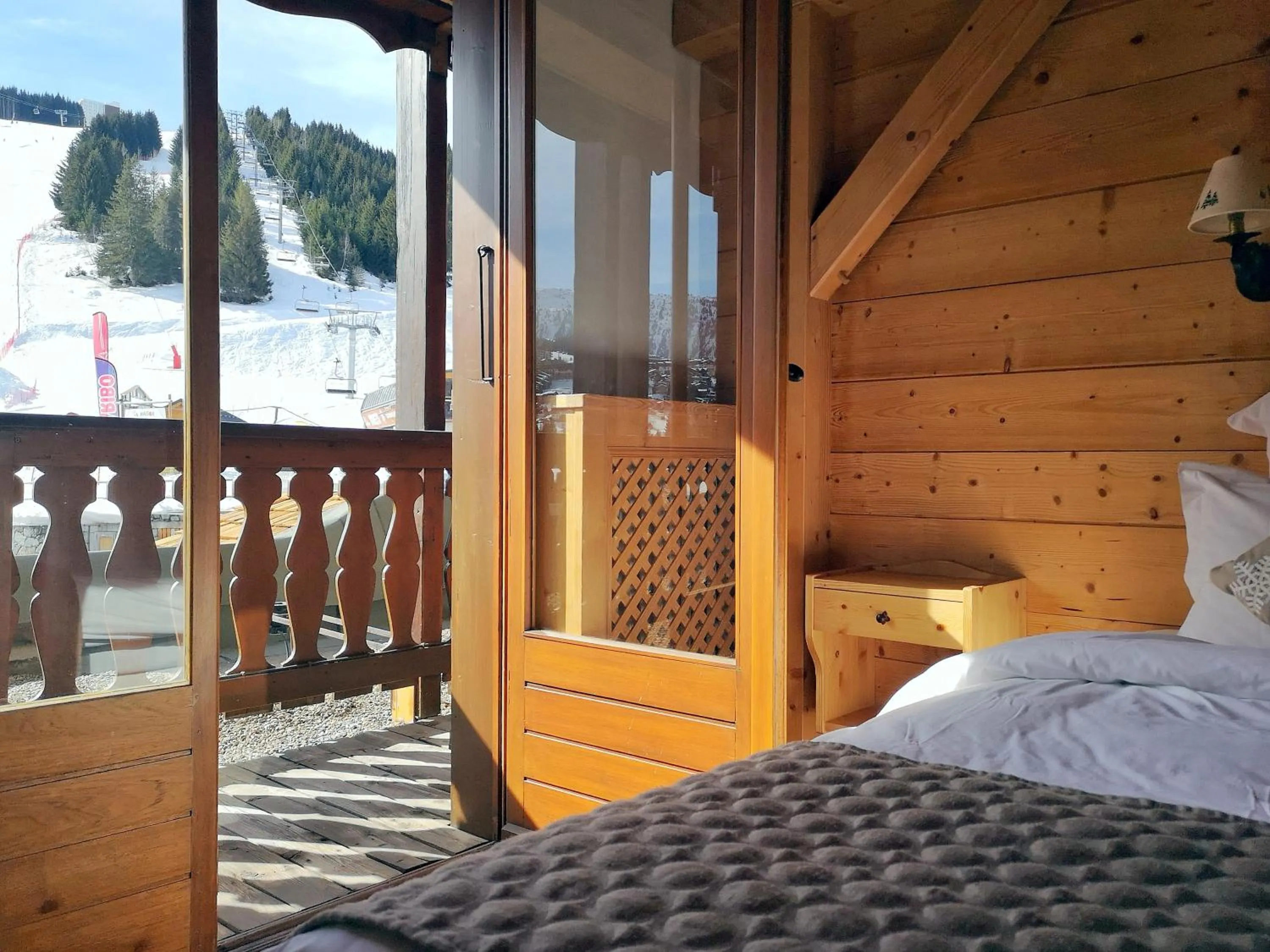 Bed in Hotel les Flocons