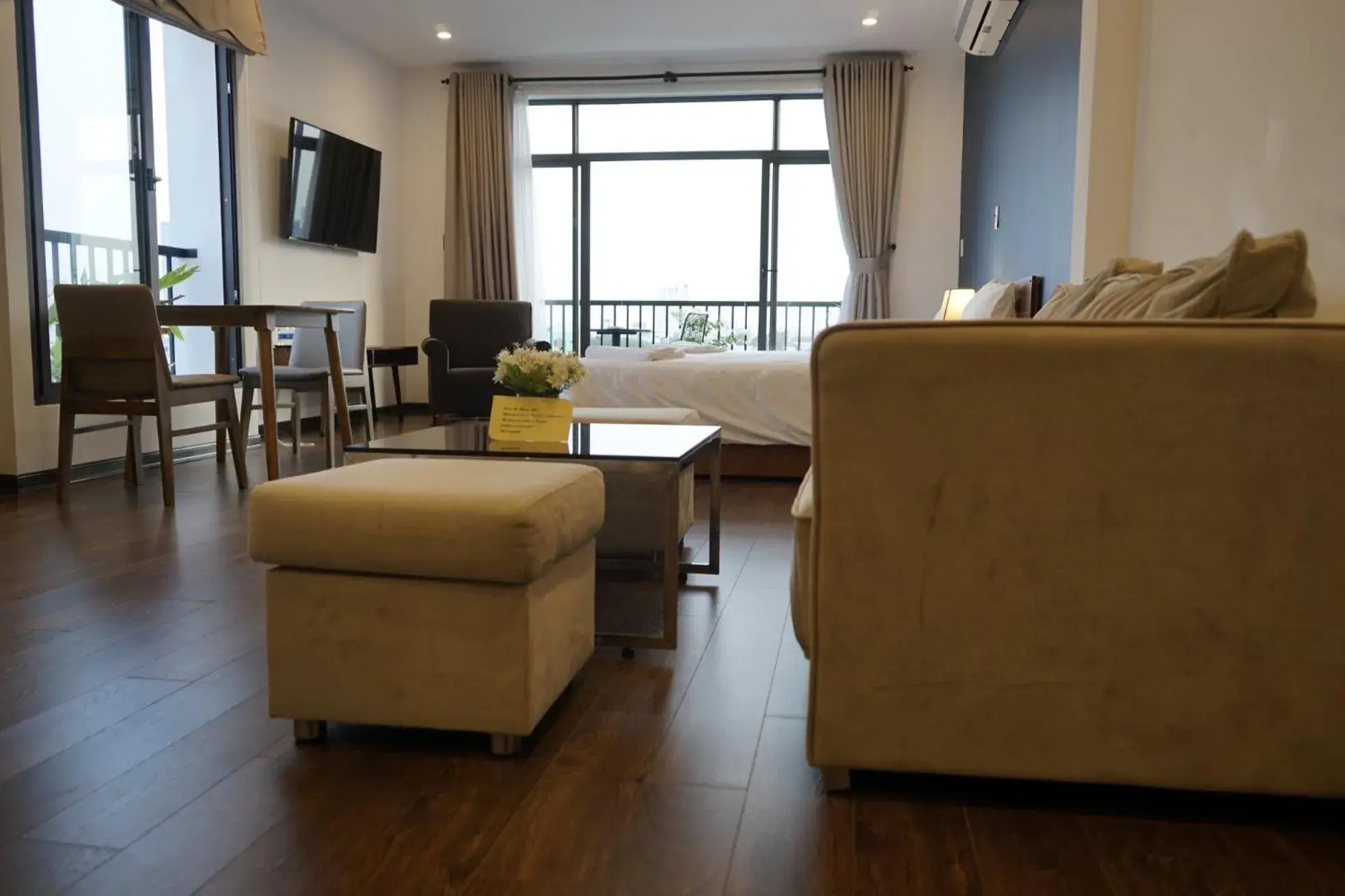 Oasis Hotel & Apartment Oasis Hotel & Apartment