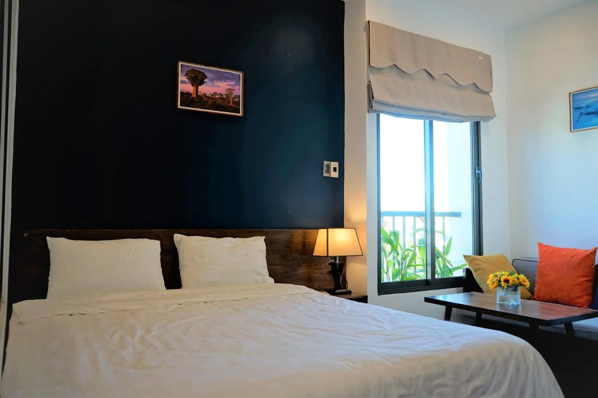 Bed in Oasis Hotel & Apartment