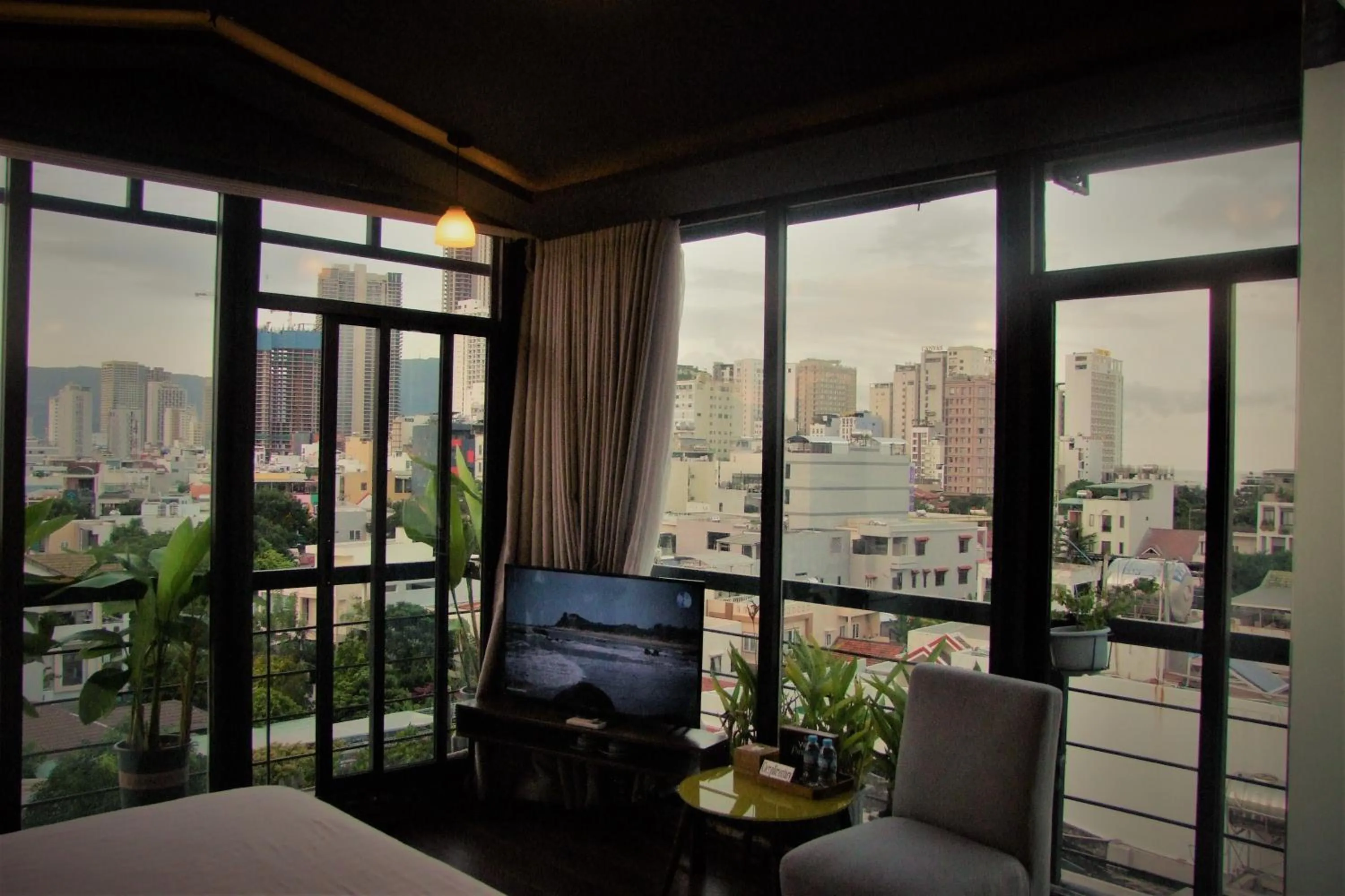 Oasis Hotel & Apartment