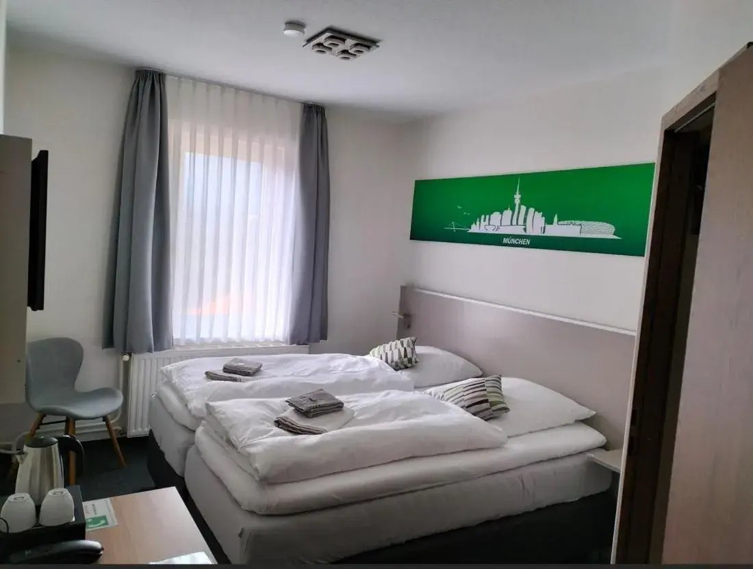 Budget Double Room - single occupancy in Hotel Silbertanne Budget Double Room - single occupancy in Hotel Silbertanne