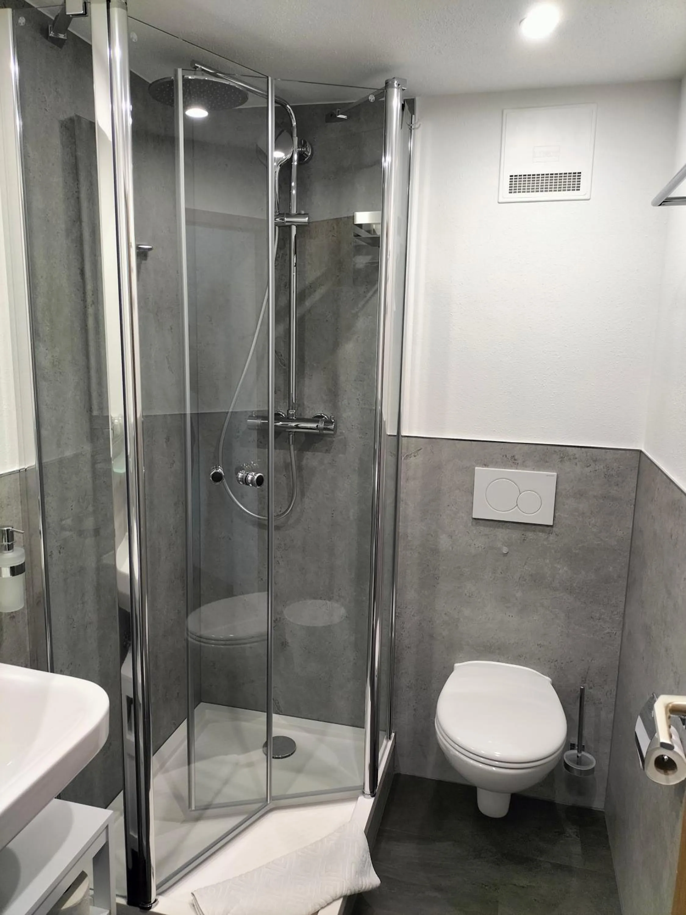 Bathroom in Hotel Silbertanne