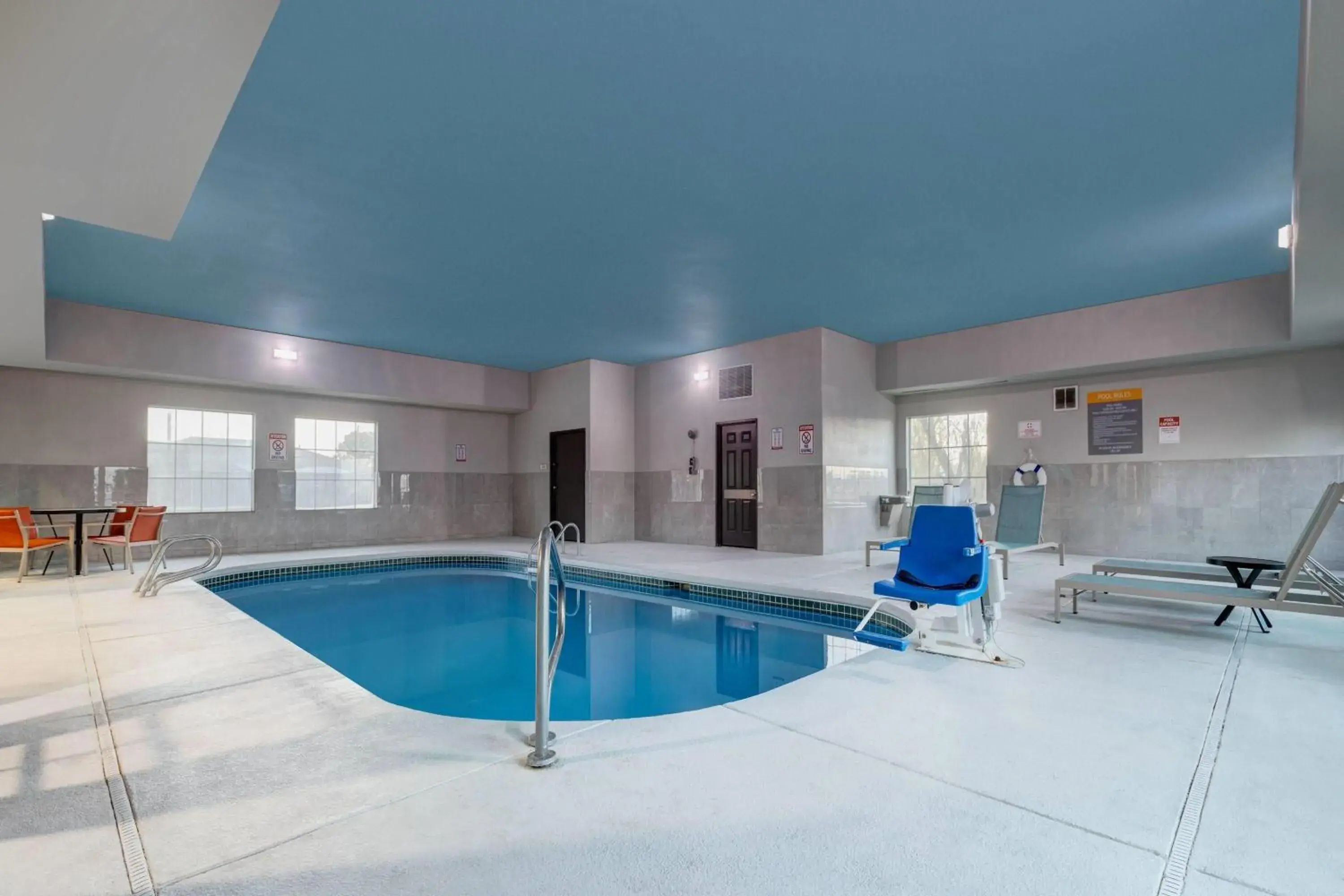 Swimming pool in La Quinta by Wyndham Hobbs Swimming pool in La Quinta by Wyndham Hobbs