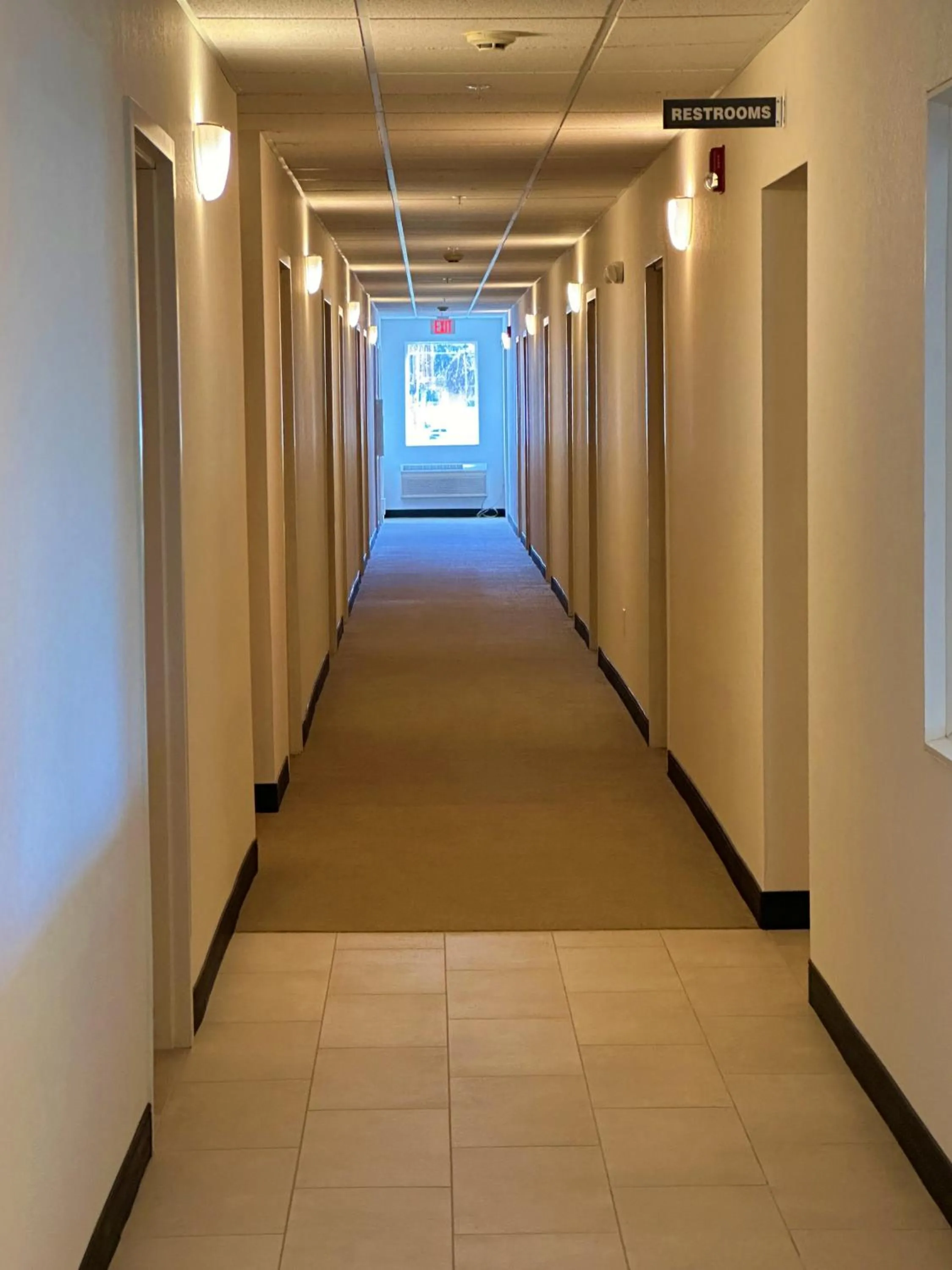 Property building in Peppermill Empress Inn