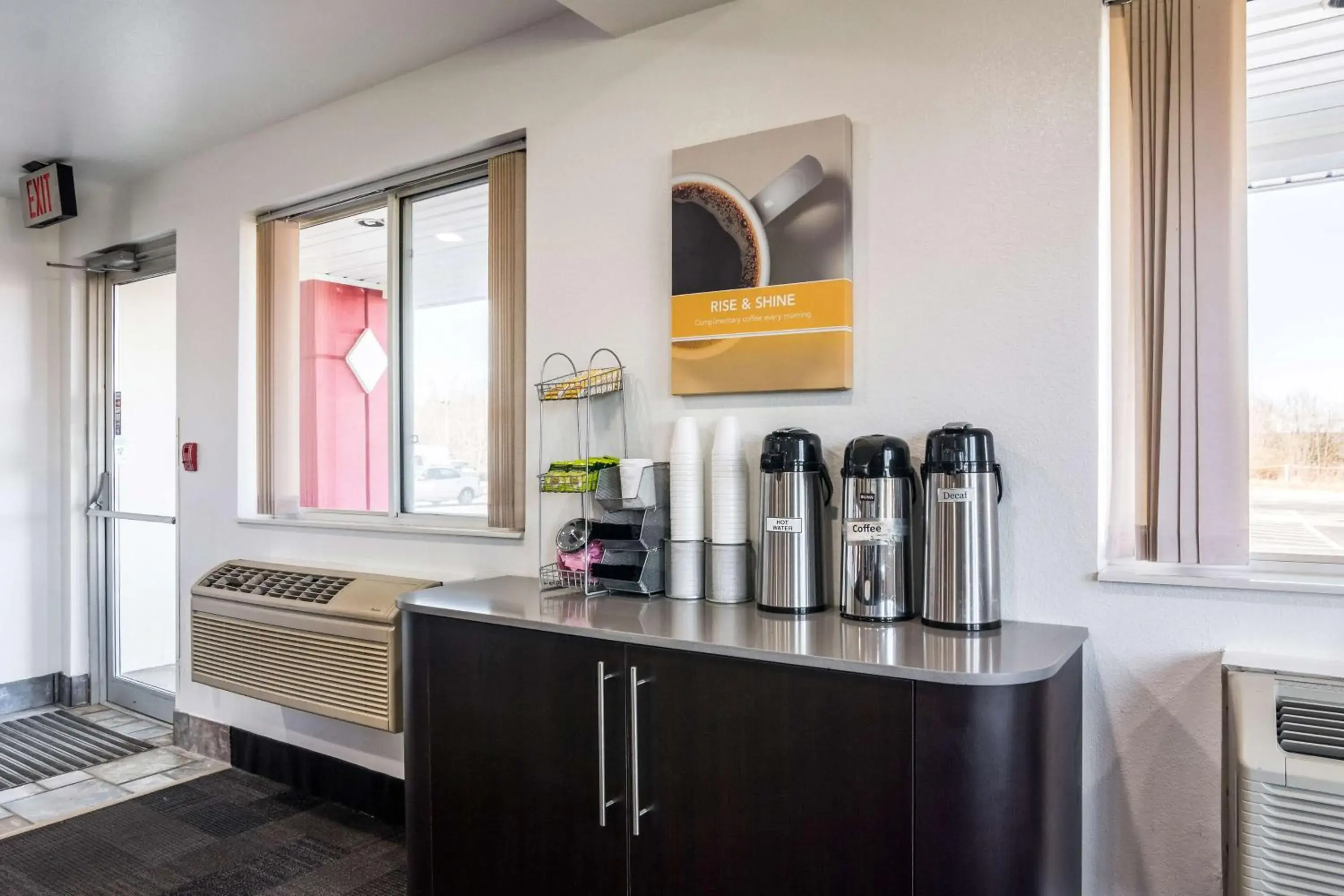 Restaurant/places to eat in Motel 6-Barkeyville, PA Restaurant/places to eat in Motel 6-Barkeyville, PA