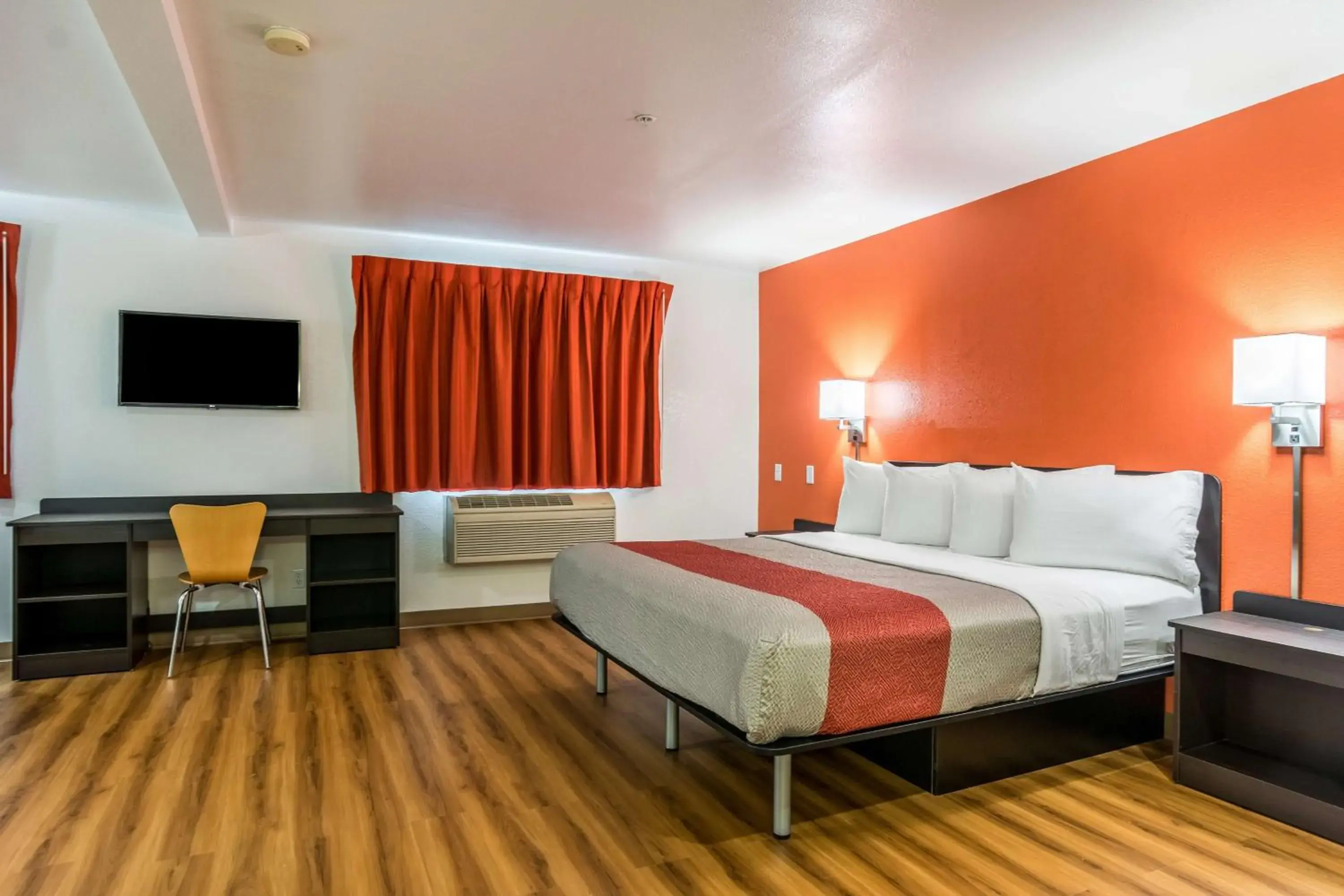 TV and multimedia, Bed in Motel 6-Barkeyville, PA TV and multimedia, Bed in Motel 6-Barkeyville, PA